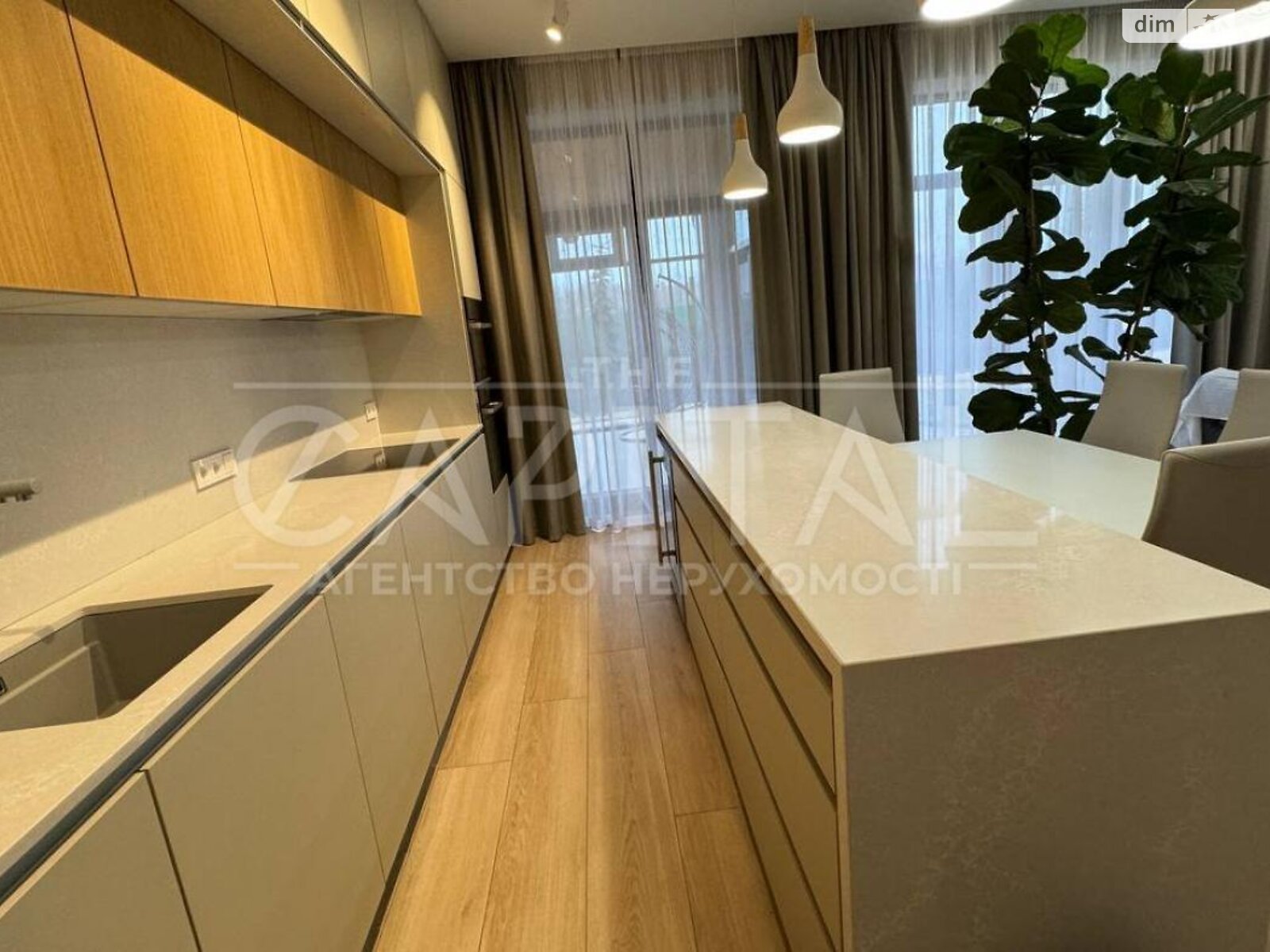 двухэтажный дом с отоплением, 290 кв. м, кирпич. Продажа в Романкове фото 1 двухэтажный дом с отоплением, 290 кв. м, кирпич. Продажа в Романкове фото 1
