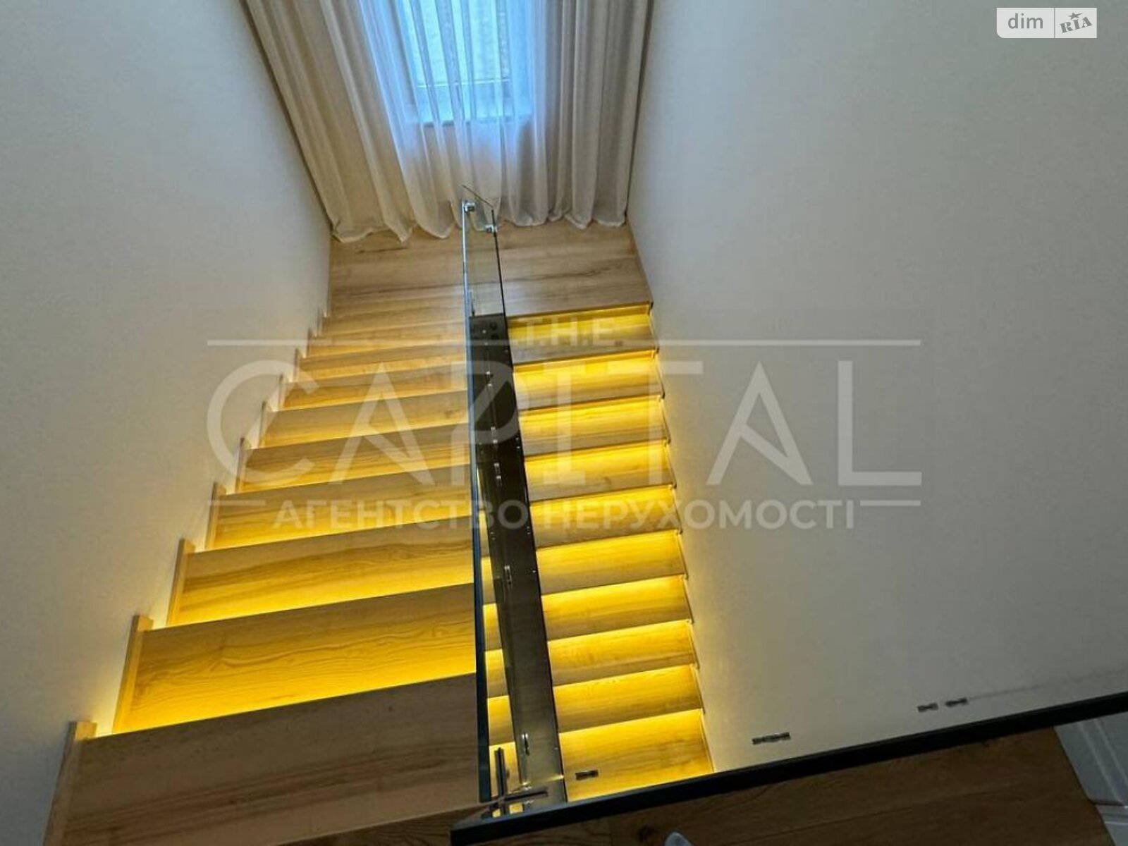 двухэтажный дом с отоплением, 290 кв. м, кирпич. Продажа в Романкове фото 1 двухэтажный дом с отоплением, 290 кв. м, кирпич. Продажа в Романкове фото 1