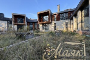 двухэтажный дом с верандой, 1330 кв. м, кирпич. Продажа в Романкове фото 2