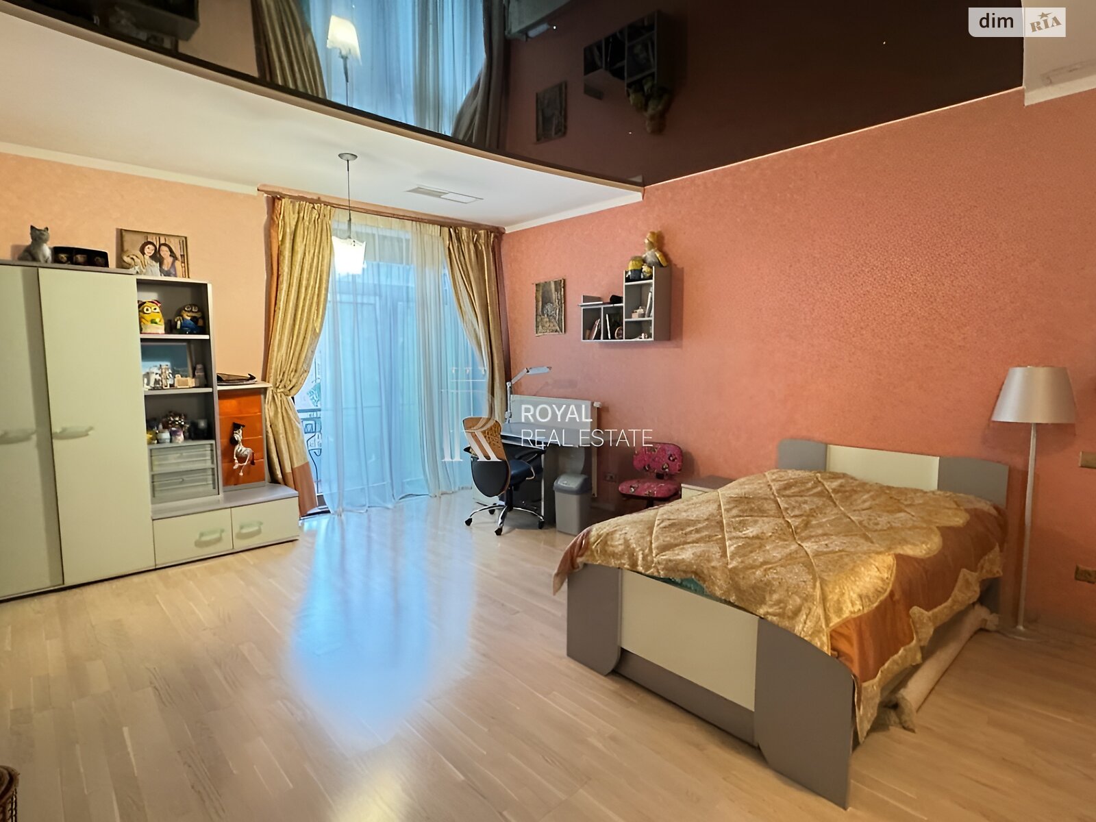 двухэтажный дом с мебелью, 441 кв. м, кирпич. Продажа в Романкове фото 1 двухэтажный дом с мебелью, 441 кв. м, кирпич. Продажа в Романкове фото 1