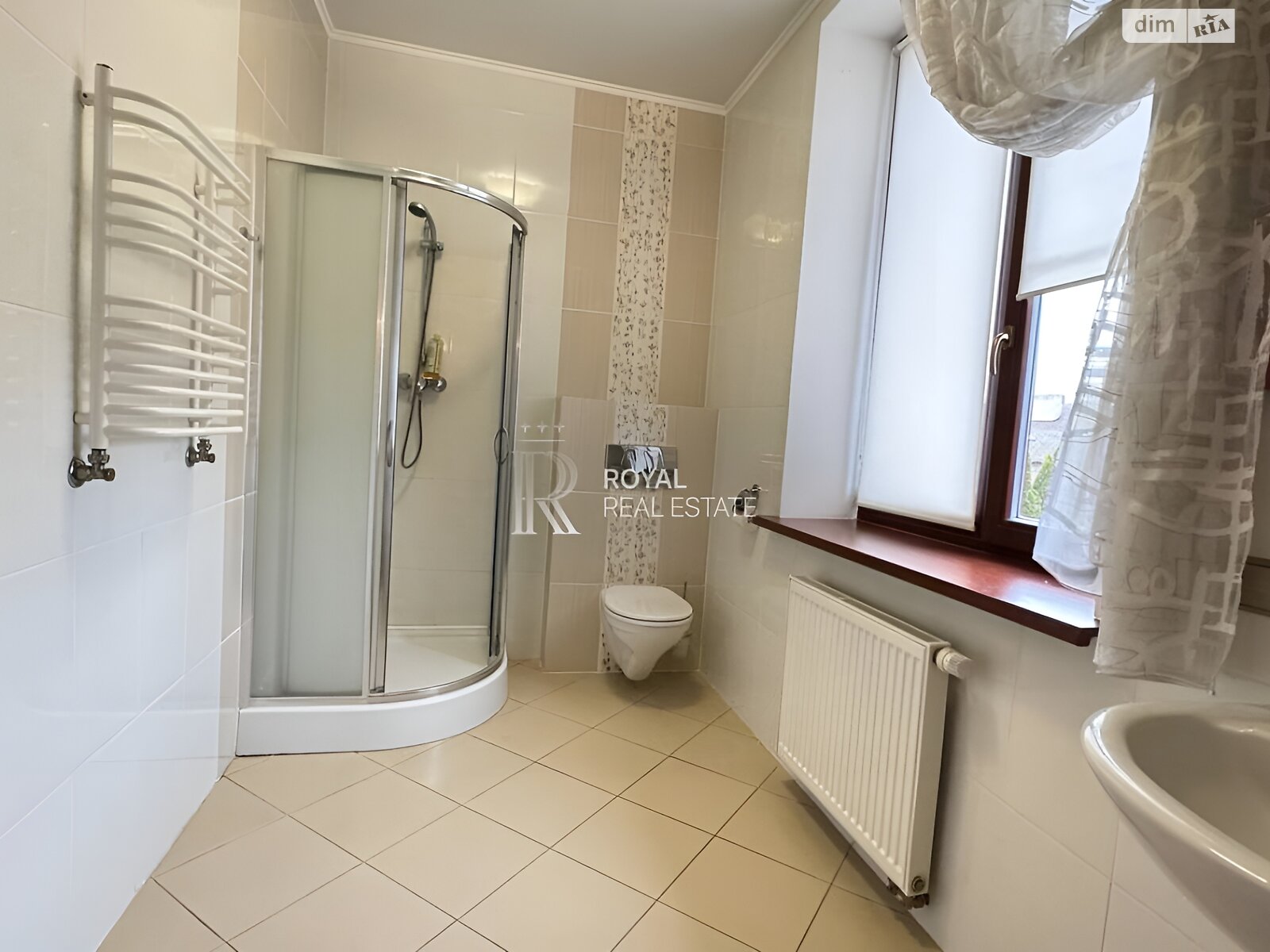 двухэтажный дом с мебелью, 441 кв. м, кирпич. Продажа в Романкове фото 1 двухэтажный дом с мебелью, 441 кв. м, кирпич. Продажа в Романкове фото 1