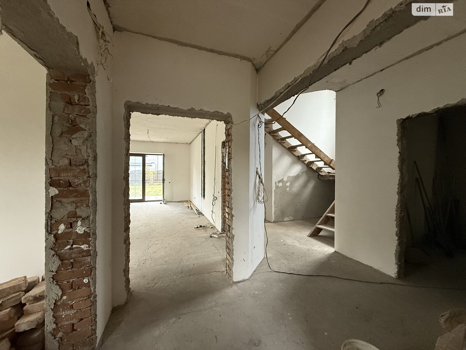 двоповерховий будинок, 320 кв. м, цегла. Продаж у Романкові фото 1 двоповерховий будинок, 320 кв. м, цегла. Продаж у Романкові фото 1