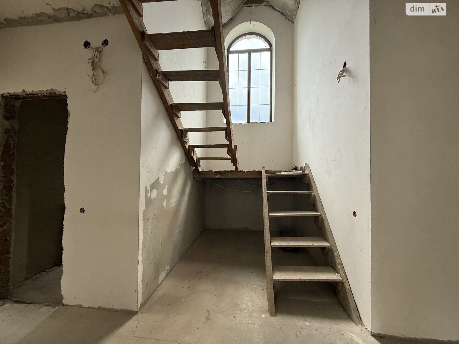 двоповерховий будинок, 320 кв. м, цегла. Продаж у Романкові фото 1 двоповерховий будинок, 320 кв. м, цегла. Продаж у Романкові фото 1