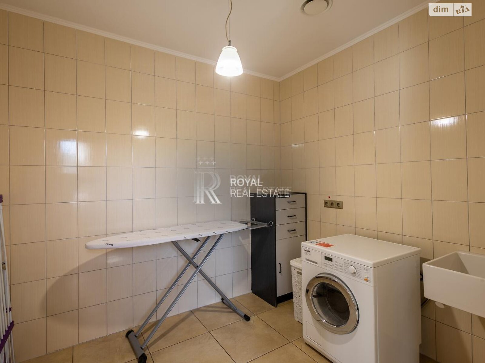 двухэтажный дом с верандой, 441 кв. м, кирпич. Продажа в Романкове фото 1 двухэтажный дом с верандой, 441 кв. м, кирпич. Продажа в Романкове фото 1