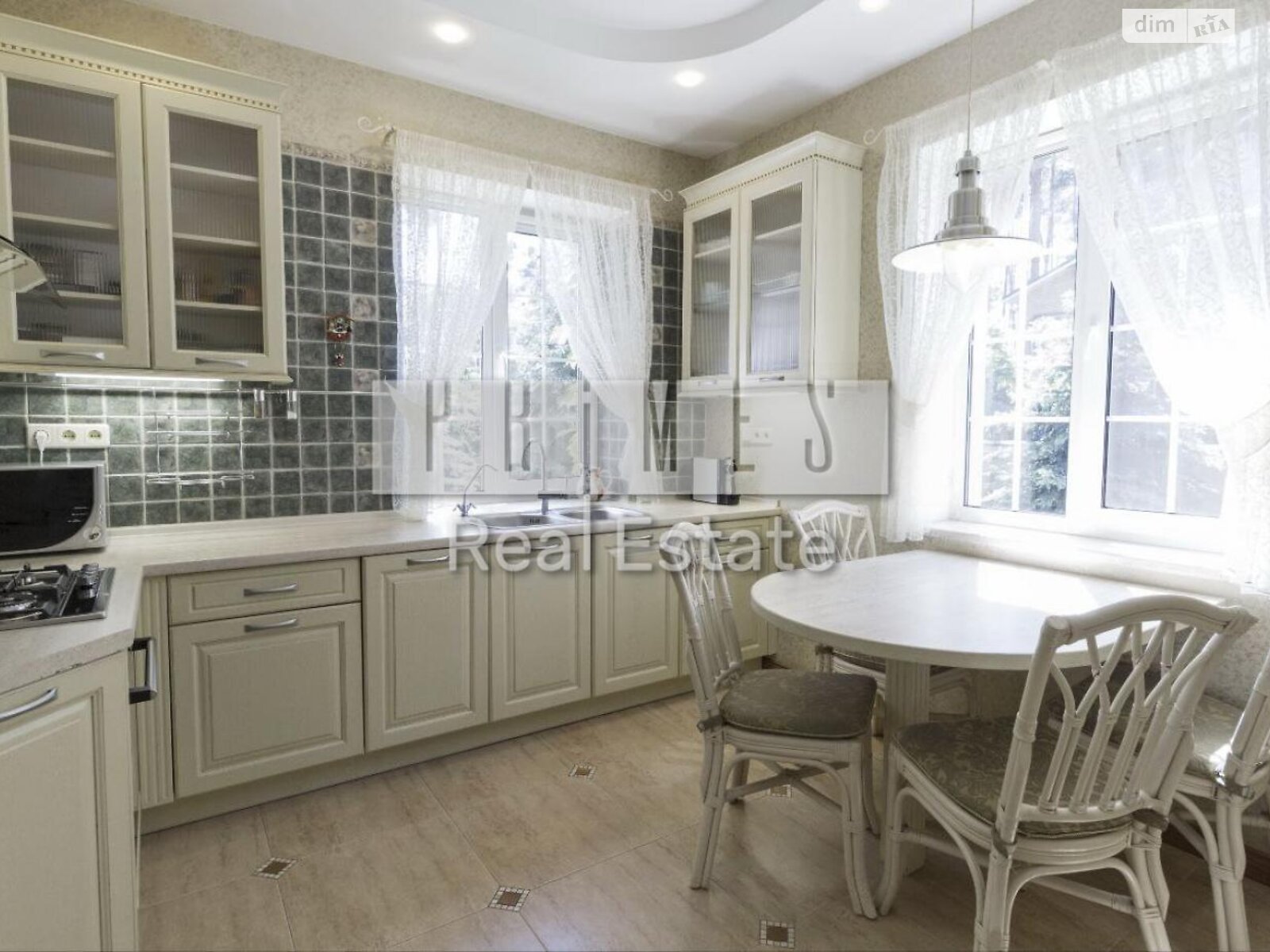 двоповерховий будинок з гаражем, 360 кв. м, цегла. Продаж у Романкові фото 1 двоповерховий будинок з гаражем, 360 кв. м, цегла. Продаж у Романкові фото 1