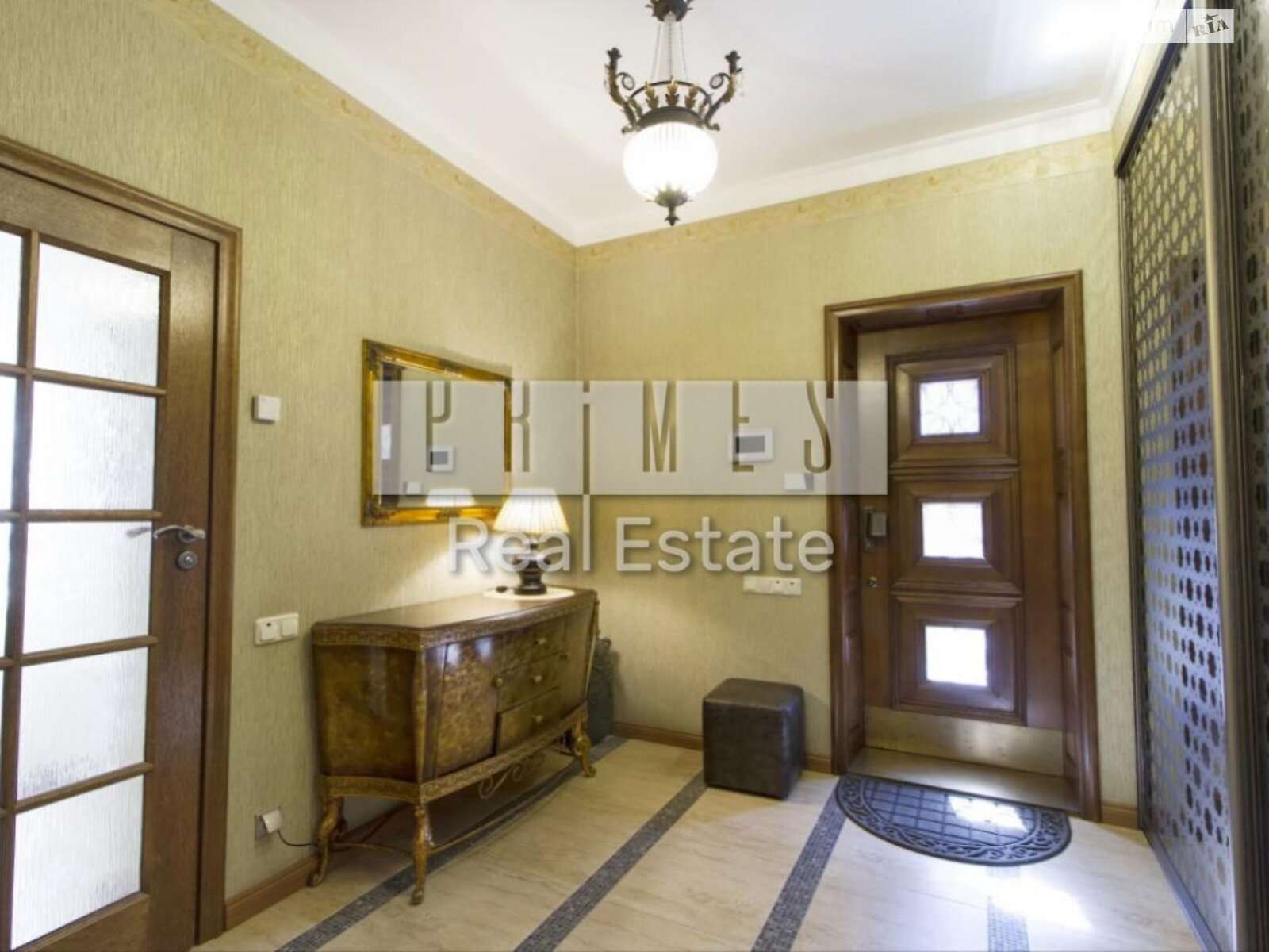 двоповерховий будинок з гаражем, 360 кв. м, цегла. Продаж у Романкові фото 1 двоповерховий будинок з гаражем, 360 кв. м, цегла. Продаж у Романкові фото 1