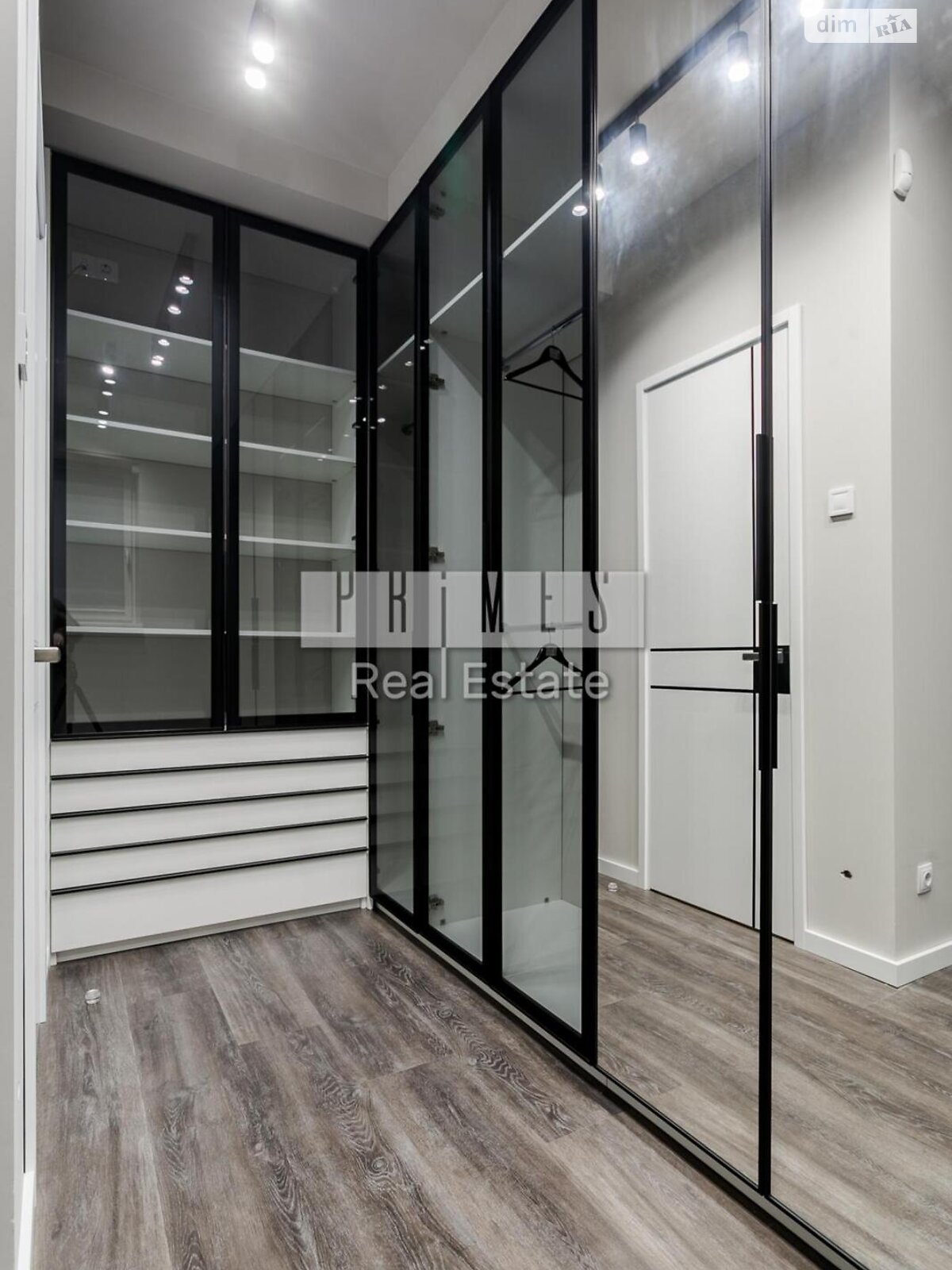 одноповерховий будинок з ремонтом, 212.2 кв. м, цегла. Продаж у Романкові фото 1 одноповерховий будинок з ремонтом, 212.2 кв. м, цегла. Продаж у Романкові фото 1