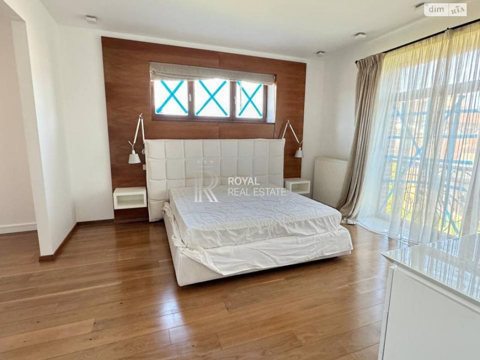 триповерховий будинок, 408 кв. м, кирпич. Продаж у Романкові фото 1 триповерховий будинок, 408 кв. м, кирпич. Продаж у Романкові фото 1
