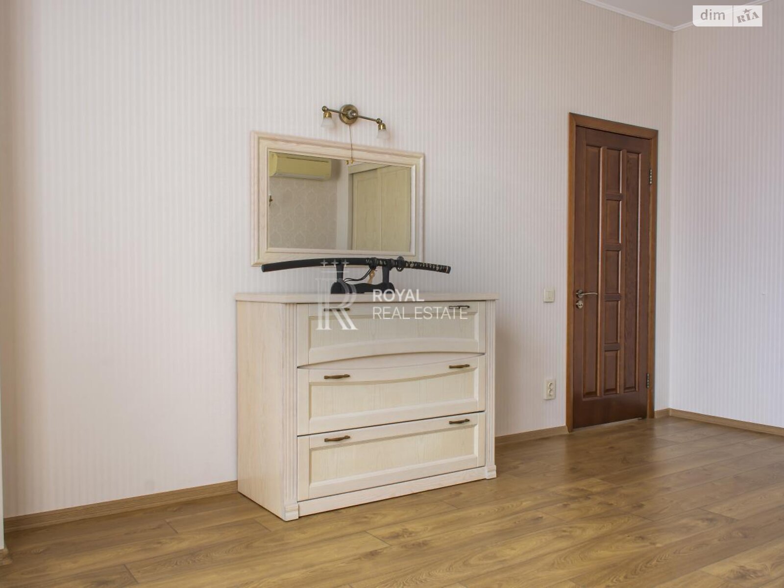 двухэтажный дом с верандой, 295 кв. м, кирпич. Продажа в Романкове фото 1 двухэтажный дом с верандой, 295 кв. м, кирпич. Продажа в Романкове фото 1