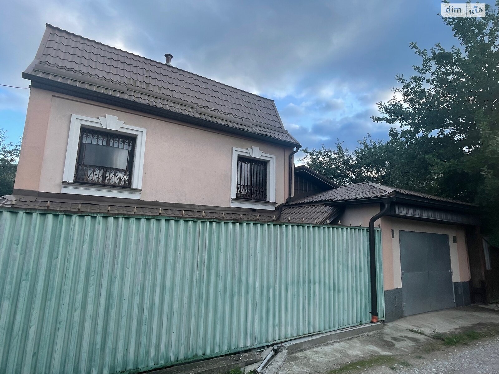 трехэтажный дом с мансардой, 97.7 кв. м, кирпич. Продажа в Романкове фото 1 трехэтажный дом с мансардой, 97.7 кв. м, кирпич. Продажа в Романкове фото 1