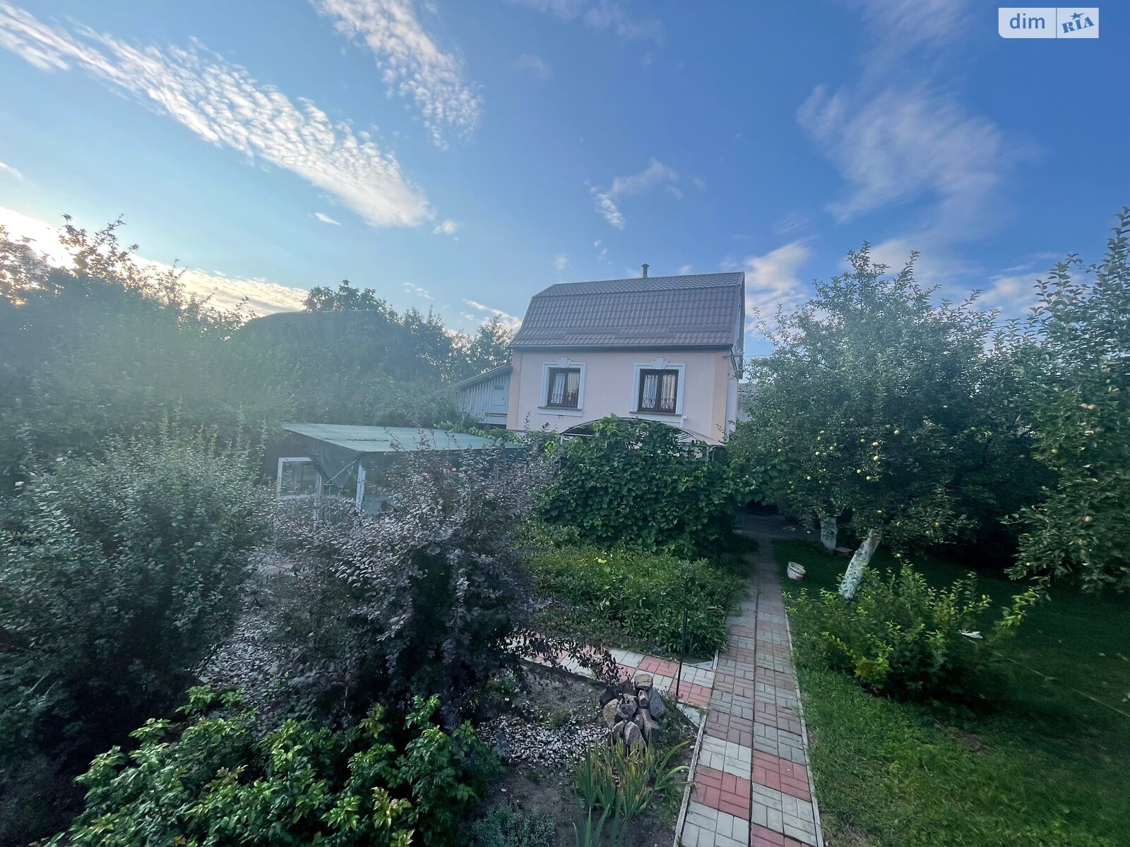 трехэтажный дом с мансардой, 97.7 кв. м, кирпич. Продажа в Романкове фото 1 трехэтажный дом с мансардой, 97.7 кв. м, кирпич. Продажа в Романкове фото 1