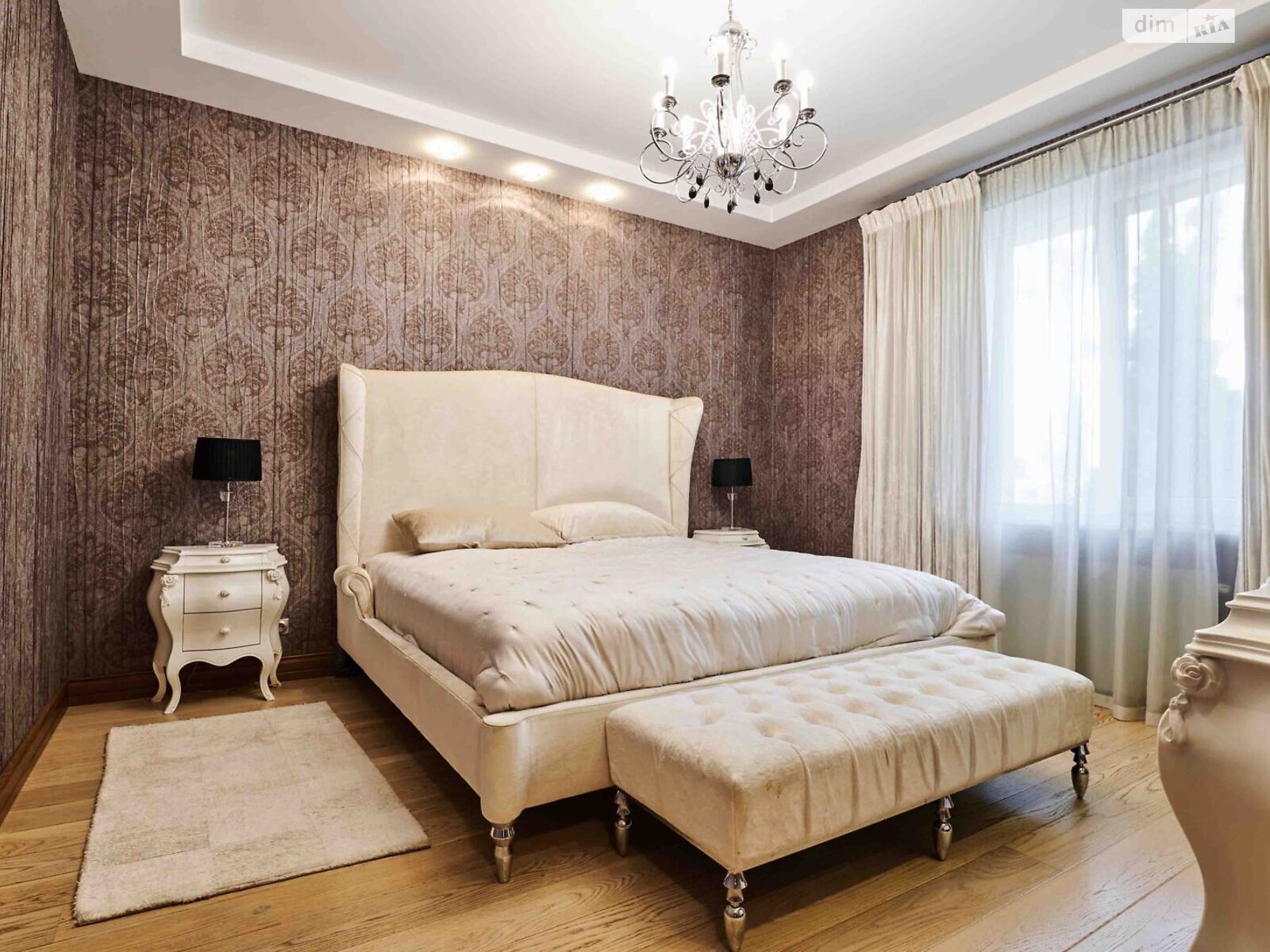 двухэтажный дом с гаражом, 700 кв. м, кирпич. Продажа в Романкове фото 1 двухэтажный дом с гаражом, 700 кв. м, кирпич. Продажа в Романкове фото 1