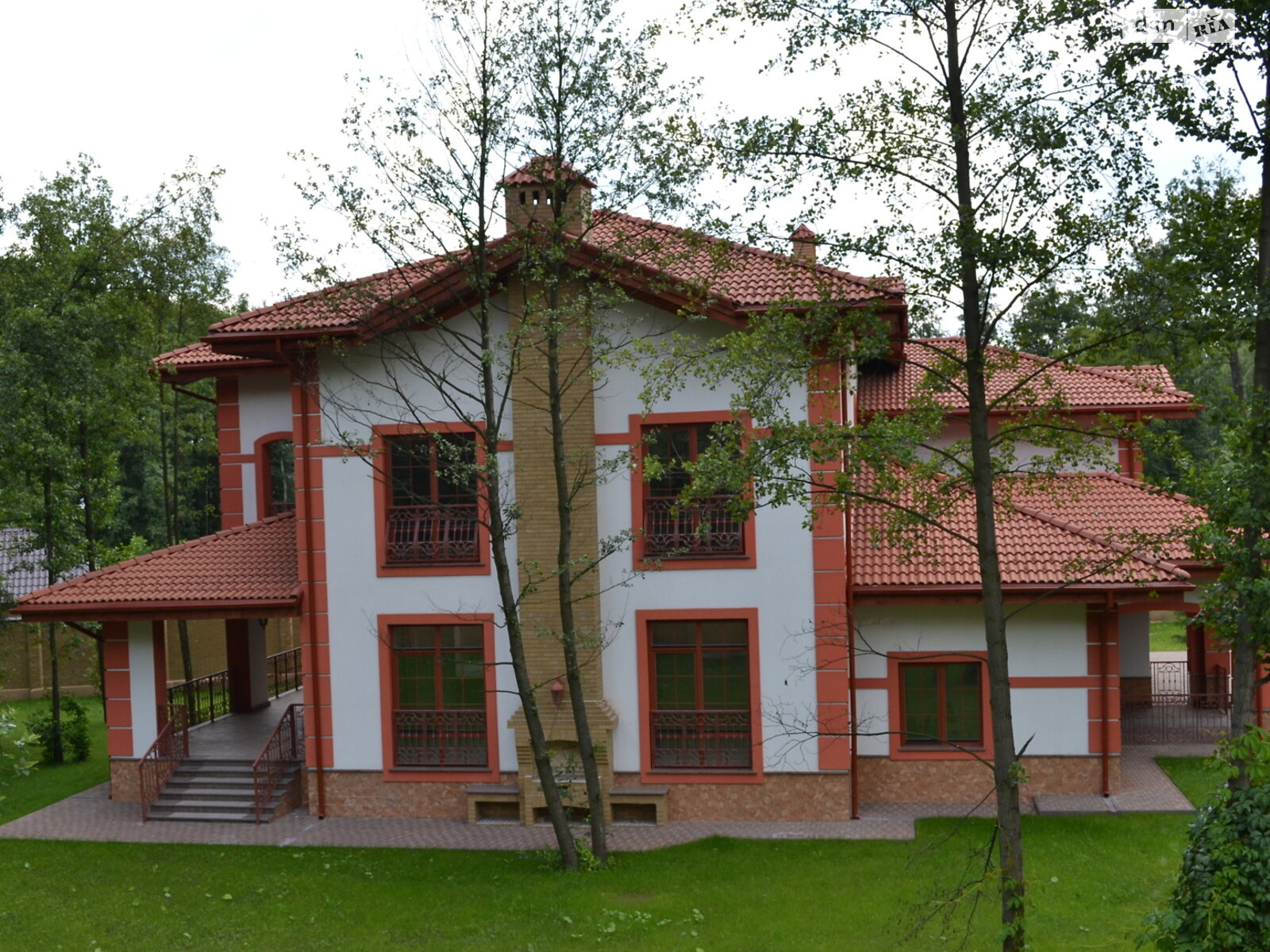 двухэтажный дом с гаражом, 435.5 кв. м, кирпич. Продажа в Романкове фото 1 двухэтажный дом с гаражом, 435.5 кв. м, кирпич. Продажа в Романкове фото 1