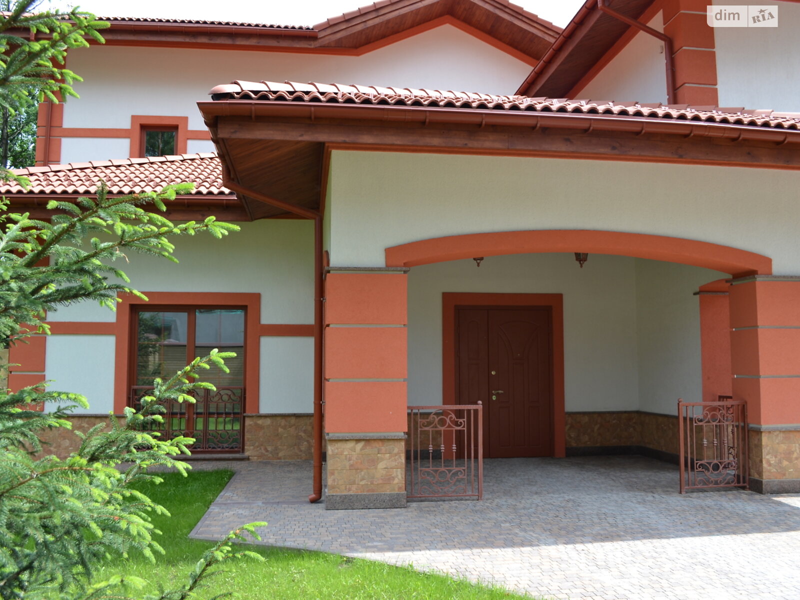 двухэтажный дом с гаражом, 435.5 кв. м, кирпич. Продажа в Романкове фото 1 двухэтажный дом с гаражом, 435.5 кв. м, кирпич. Продажа в Романкове фото 1