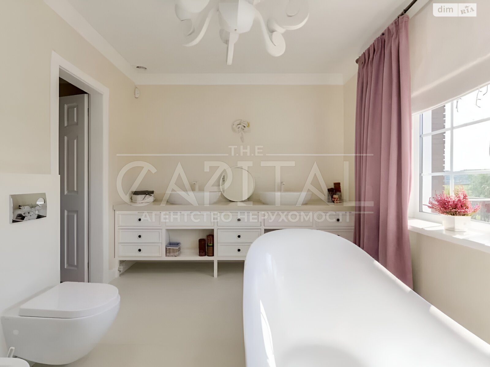двухэтажный дом с гаражом, 239 кв. м, кирпич. Продажа в Романкове фото 1 двухэтажный дом с гаражом, 239 кв. м, кирпич. Продажа в Романкове фото 1