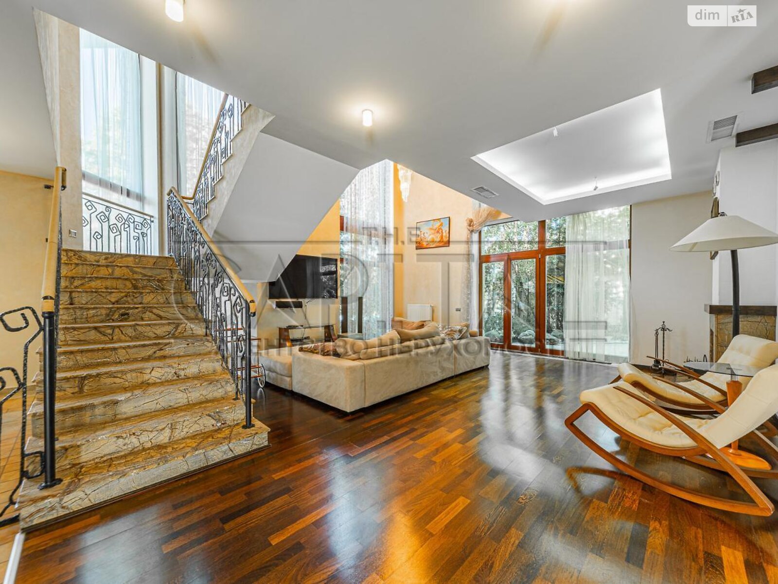 двоповерховий будинок, 441 кв. м, цегла. Продаж у Романкові фото 1 двоповерховий будинок, 441 кв. м, цегла. Продаж у Романкові фото 1