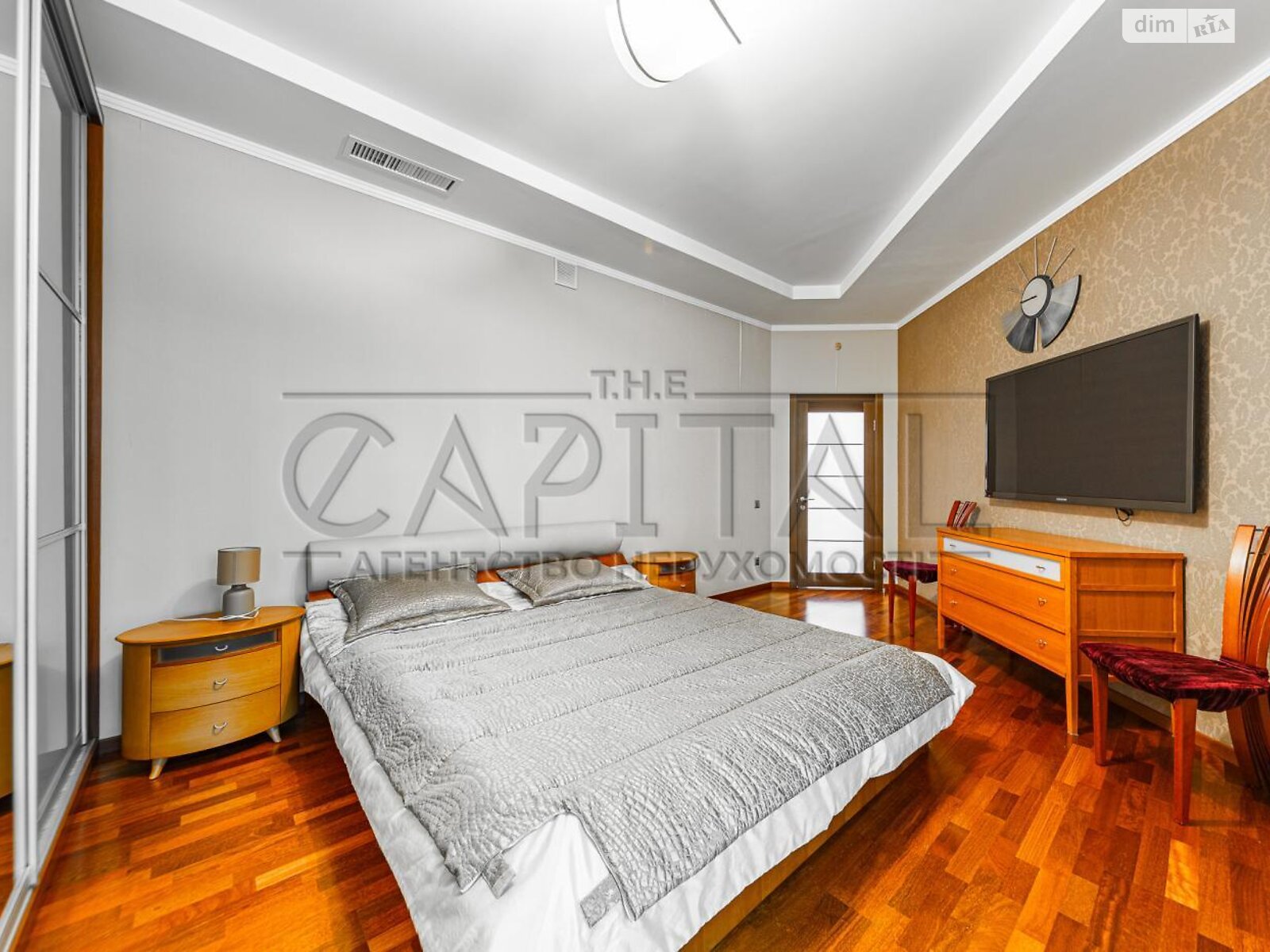 двоповерховий будинок, 441 кв. м, цегла. Продаж у Романкові фото 1 двоповерховий будинок, 441 кв. м, цегла. Продаж у Романкові фото 1