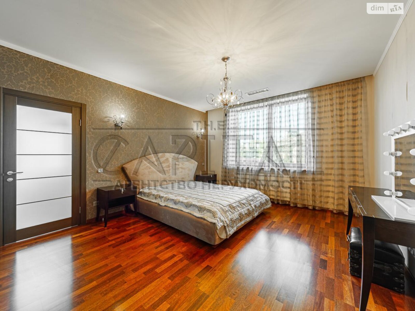 двоповерховий будинок, 441 кв. м, цегла. Продаж у Романкові фото 1 двоповерховий будинок, 441 кв. м, цегла. Продаж у Романкові фото 1