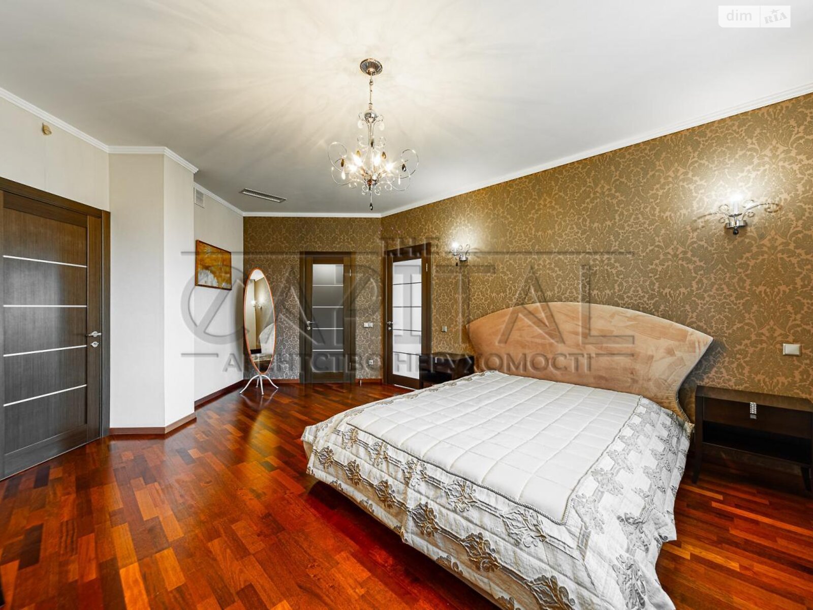 двоповерховий будинок, 441 кв. м, цегла. Продаж у Романкові фото 1 двоповерховий будинок, 441 кв. м, цегла. Продаж у Романкові фото 1