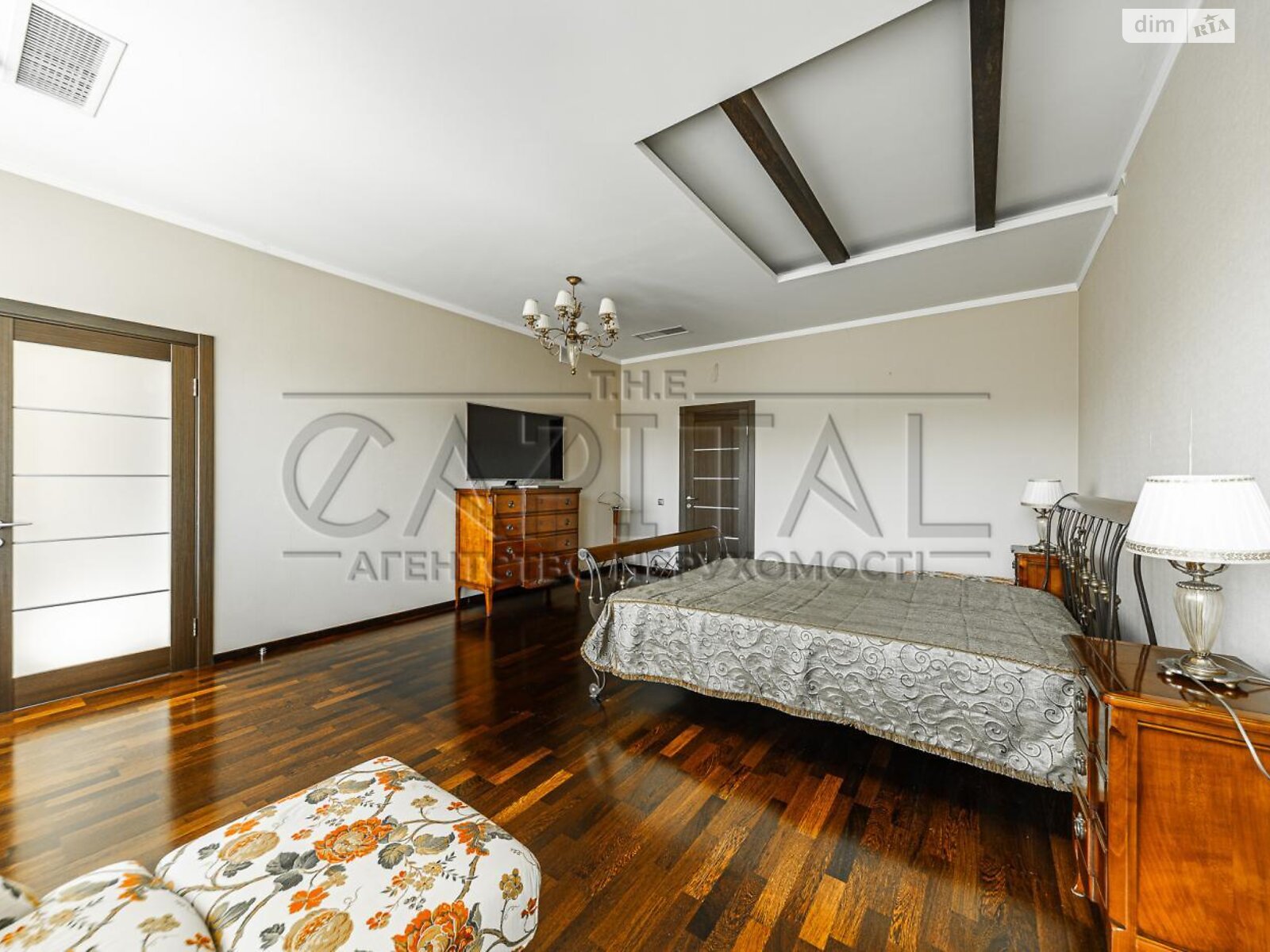 двоповерховий будинок, 441 кв. м, цегла. Продаж у Романкові фото 1 двоповерховий будинок, 441 кв. м, цегла. Продаж у Романкові фото 1