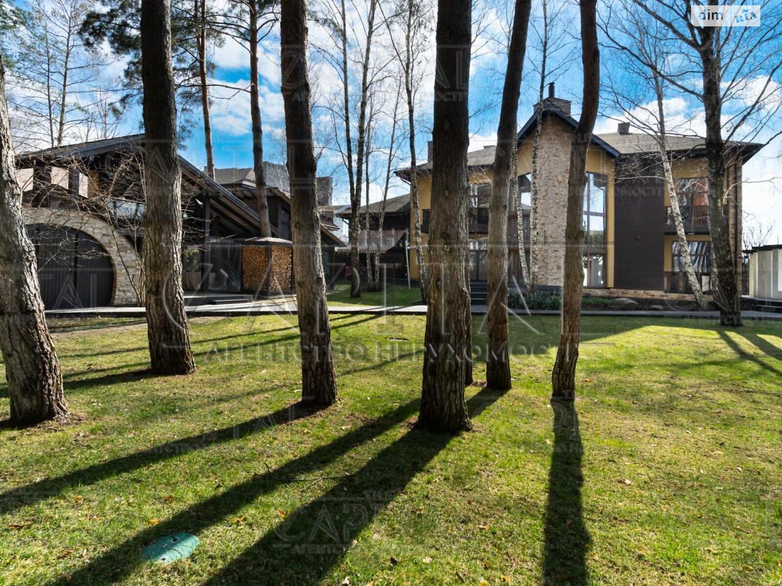 двоповерховий будинок з балконом, 750 кв. м, цегла. Продаж у Романкові фото 1 двоповерховий будинок з балконом, 750 кв. м, цегла. Продаж у Романкові фото 1