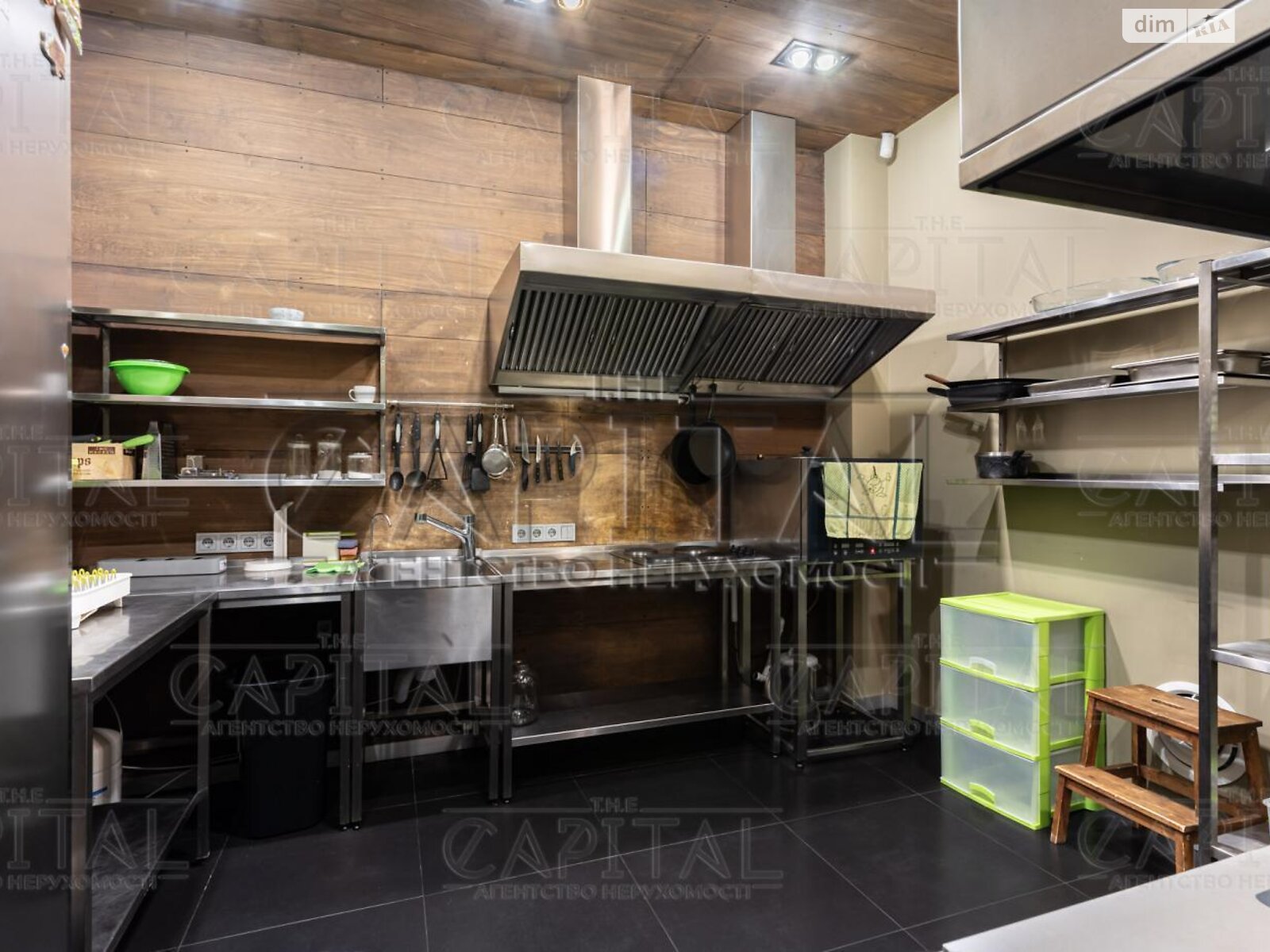 двоповерховий будинок з балконом, 750 кв. м, цегла. Продаж у Романкові фото 1 двоповерховий будинок з балконом, 750 кв. м, цегла. Продаж у Романкові фото 1