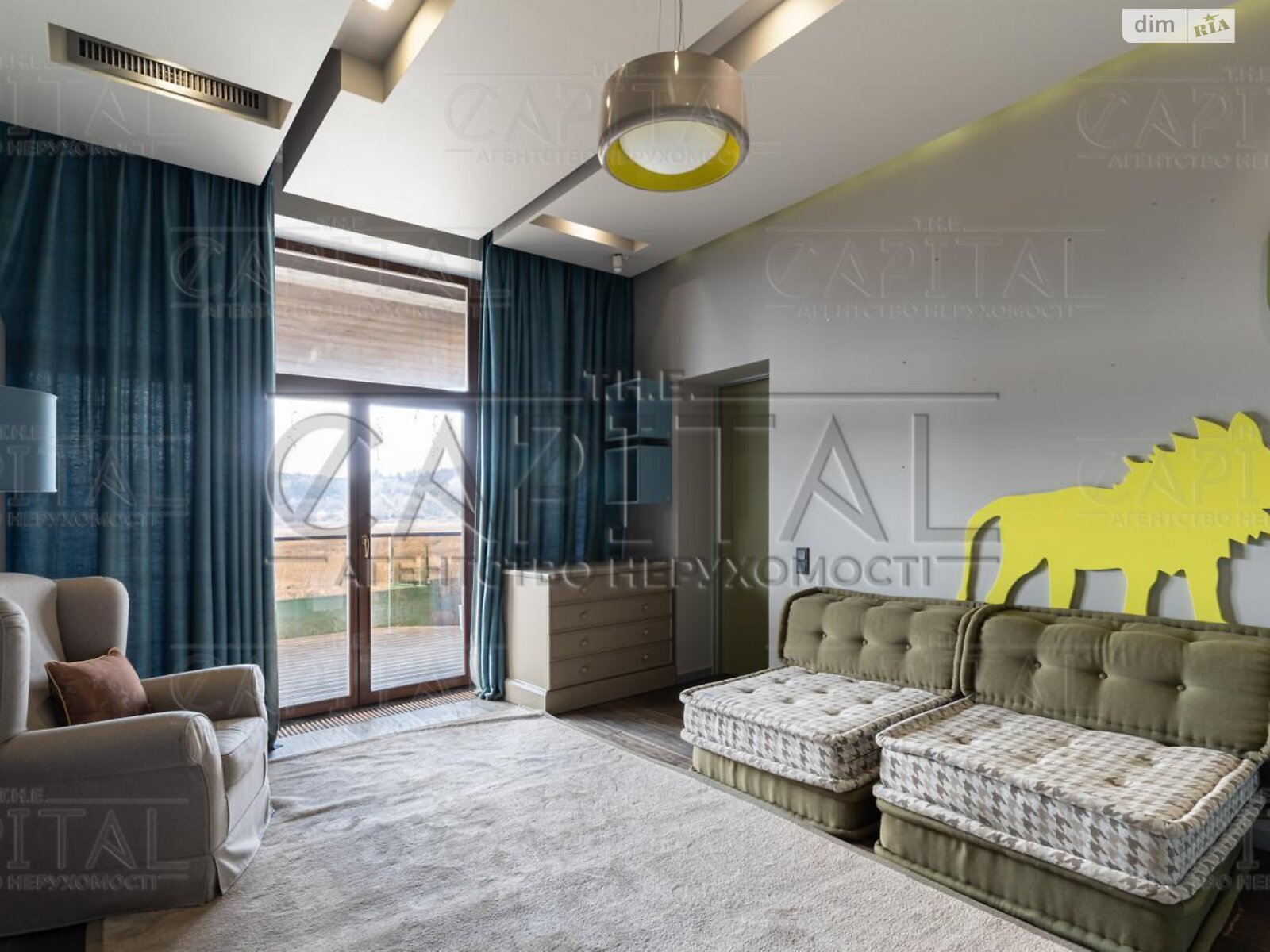 двоповерховий будинок з балконом, 750 кв. м, цегла. Продаж у Романкові фото 1 двоповерховий будинок з балконом, 750 кв. м, цегла. Продаж у Романкові фото 1