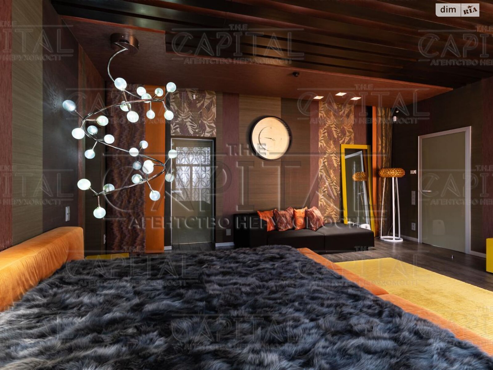 двоповерховий будинок з балконом, 750 кв. м, цегла. Продаж у Романкові фото 1 двоповерховий будинок з балконом, 750 кв. м, цегла. Продаж у Романкові фото 1