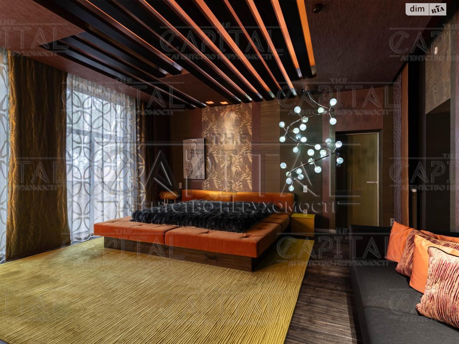 двоповерховий будинок з балконом, 750 кв. м, цегла. Продаж у Романкові фото 1 двоповерховий будинок з балконом, 750 кв. м, цегла. Продаж у Романкові фото 1