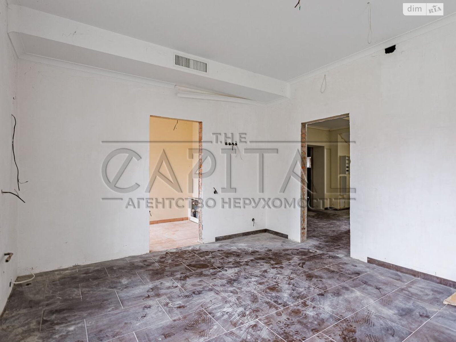 двоповерховий будинок з гаражем, 326.1 кв. м, кирпич. Продаж у Романкові фото 1