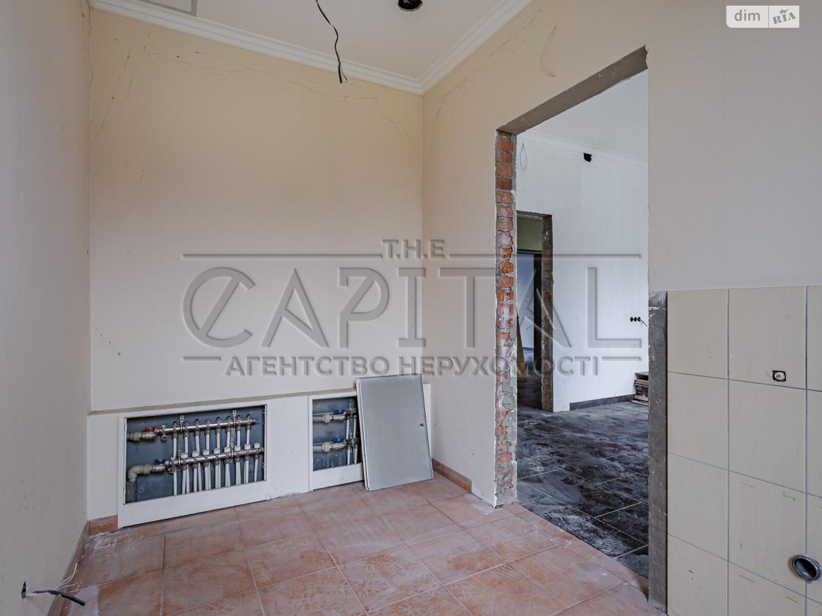 двоповерховий будинок з гаражем, 326.1 кв. м, кирпич. Продаж у Романкові фото 1