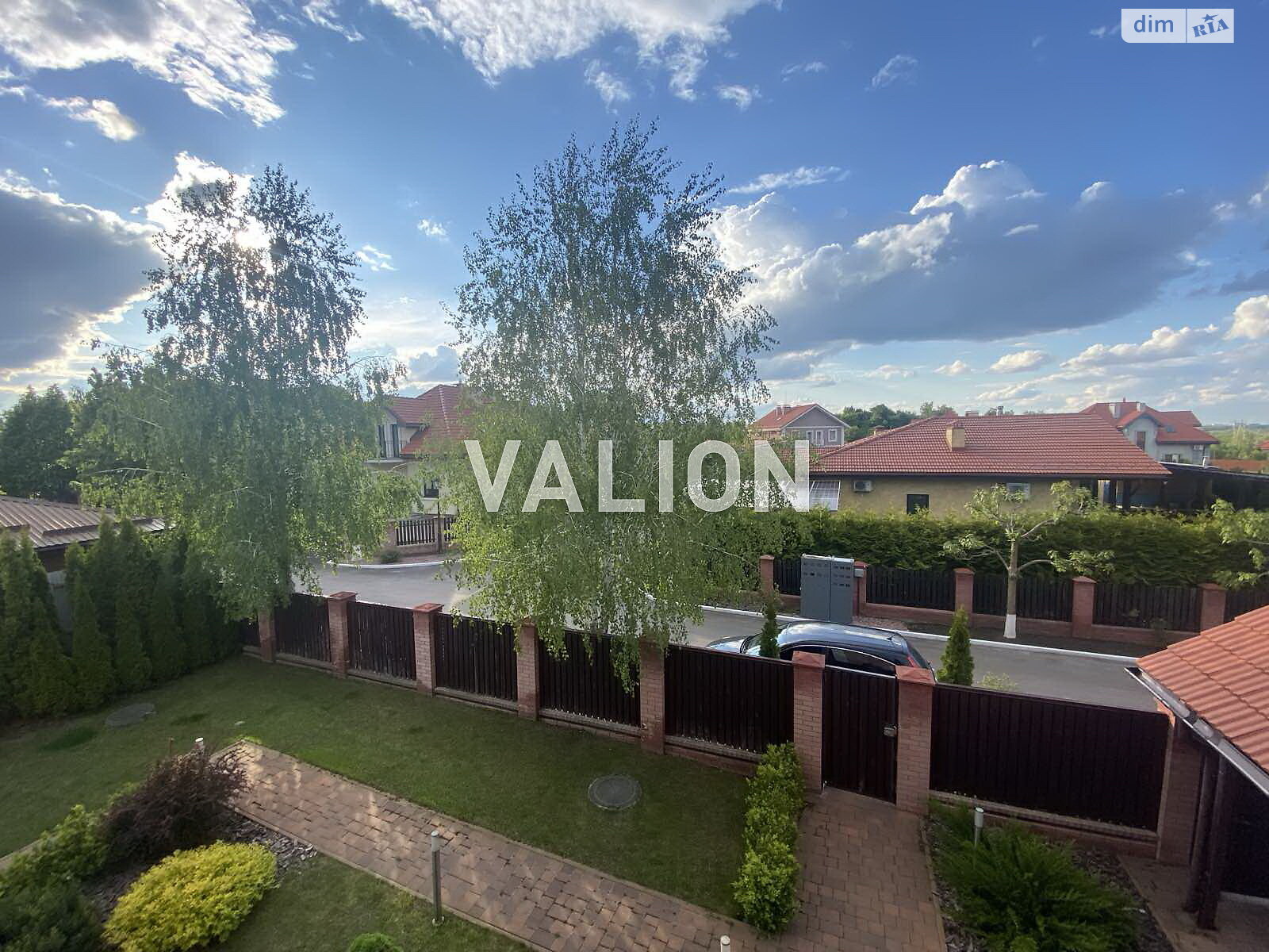 двухэтажный дом с гаражом, 235 кв. м, кирпич. Продажа в Рославичах фото 1 двухэтажный дом с гаражом, 235 кв. м, кирпич. Продажа в Рославичах фото 1