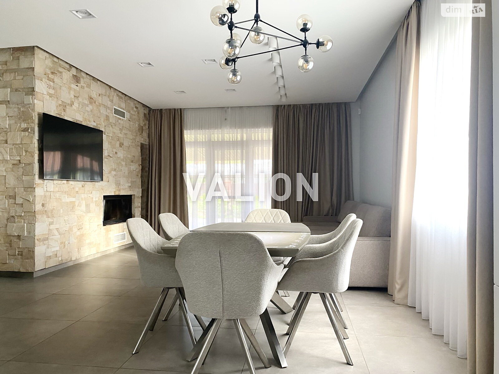 двухэтажный дом с гаражом, 235 кв. м, кирпич. Продажа в Рославичах фото 1 двухэтажный дом с гаражом, 235 кв. м, кирпич. Продажа в Рославичах фото 1