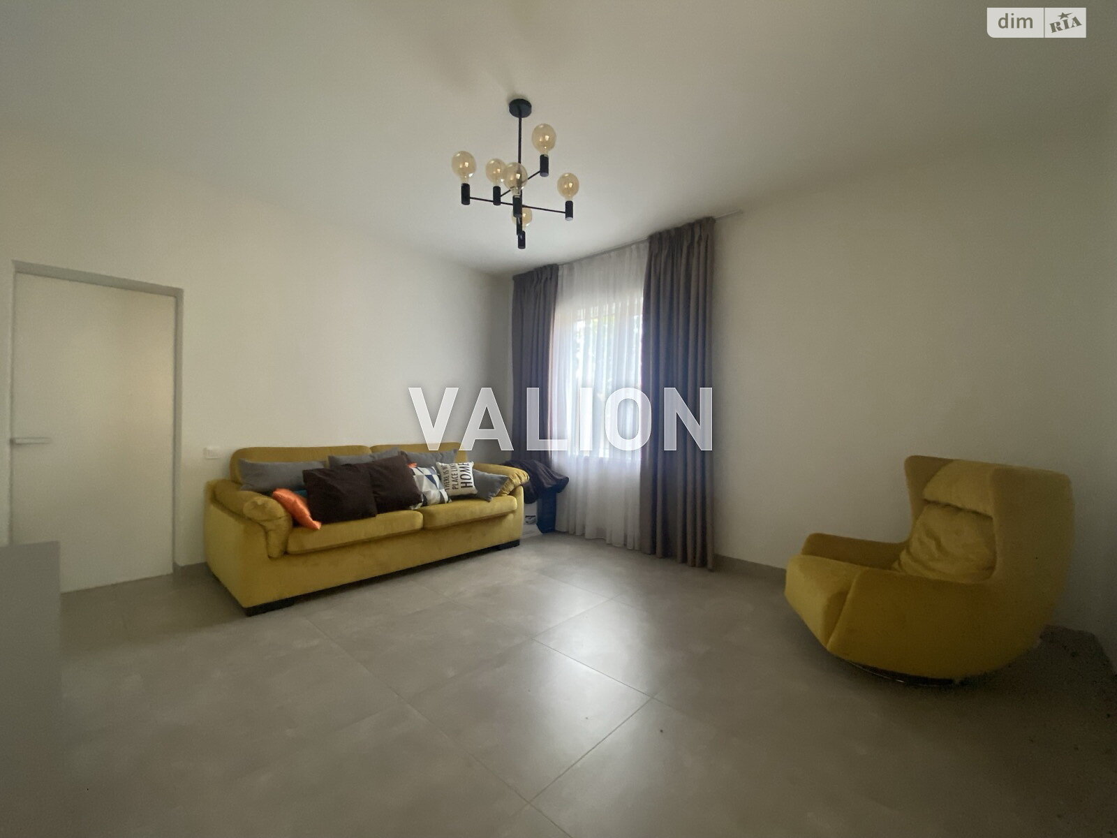 двухэтажный дом с гаражом, 235 кв. м, кирпич. Продажа в Рославичах фото 1 двухэтажный дом с гаражом, 235 кв. м, кирпич. Продажа в Рославичах фото 1