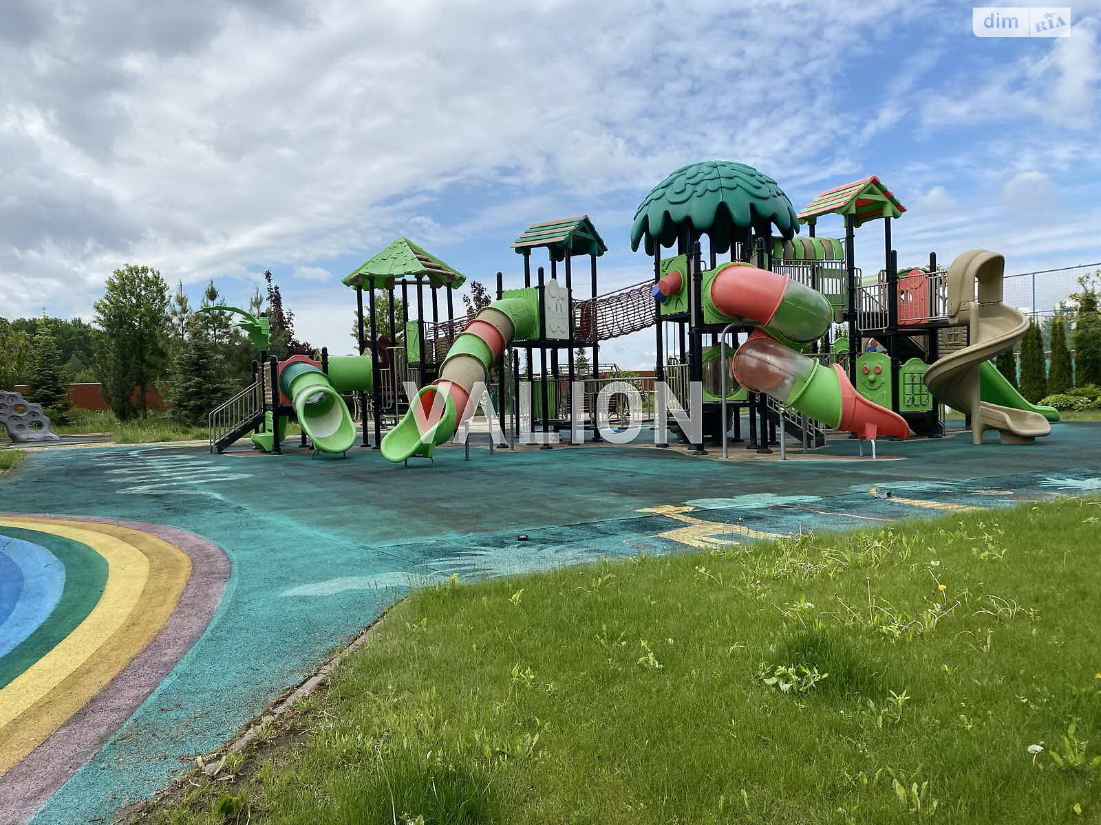 двухэтажный дом с гаражом, 235 кв. м, кирпич. Продажа в Рославичах фото 1 двухэтажный дом с гаражом, 235 кв. м, кирпич. Продажа в Рославичах фото 1