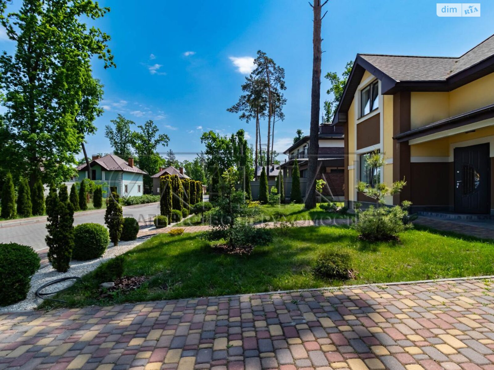 двухэтажный дом с отоплением, 235 кв. м, керамический блок. Продажа в Рославичах фото 1 двухэтажный дом с отоплением, 235 кв. м, керамический блок. Продажа в Рославичах фото 1