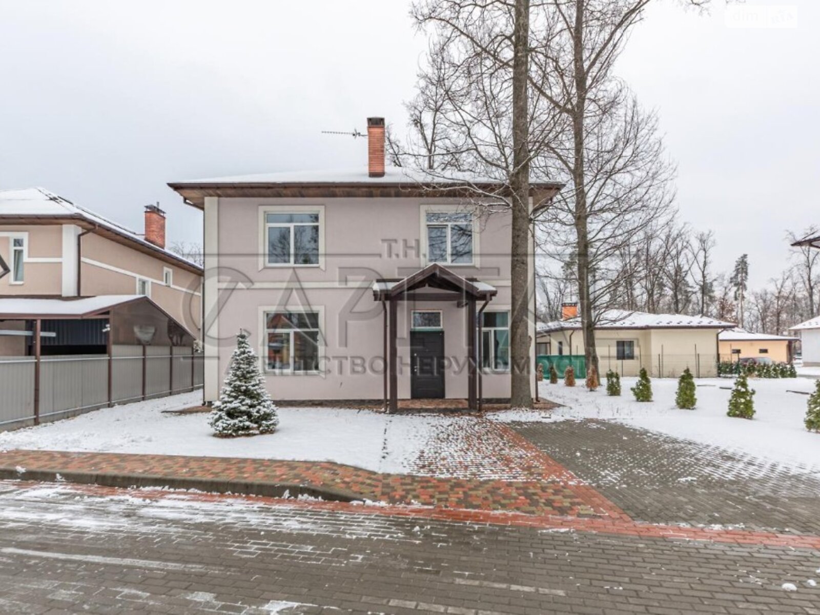 двухэтажный дом с балконом, 212 кв. м, кирпич. Продажа в Рославичах фото 1