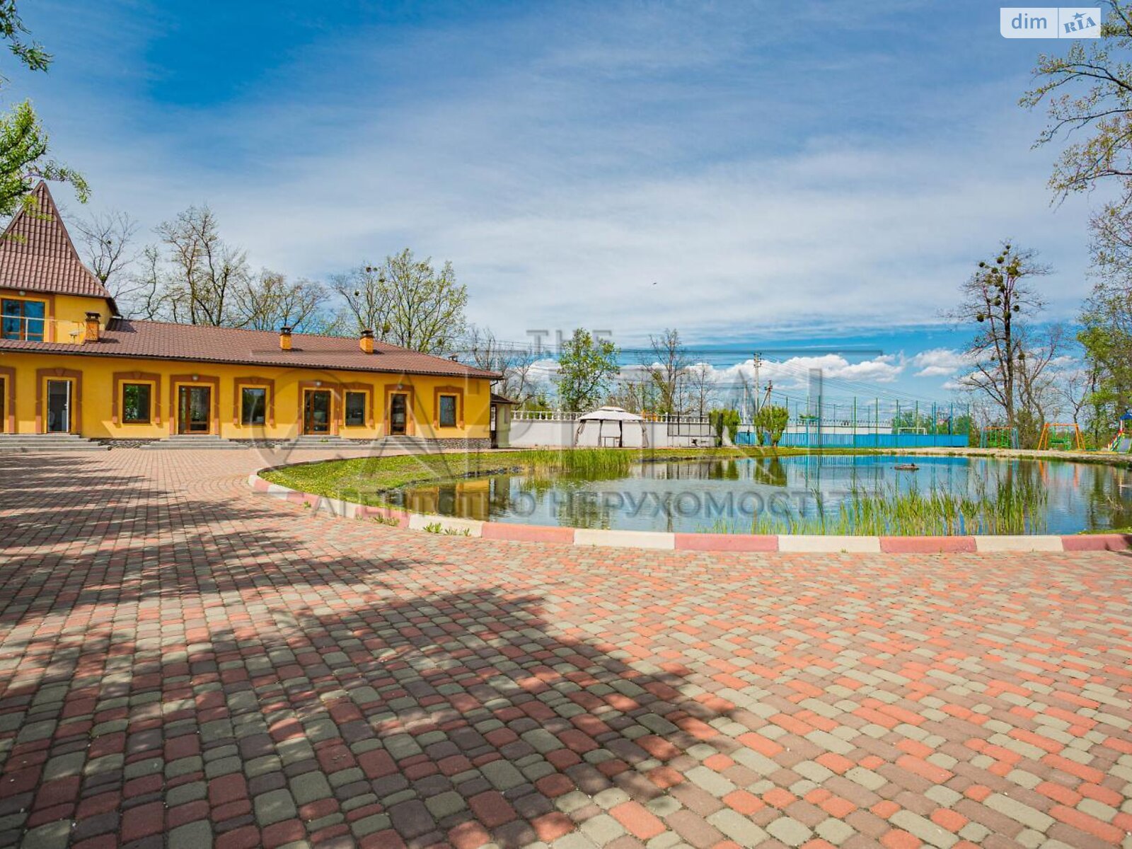 одноэтажный дом, 150 кв. м, кирпич. Продажа в Рославичах фото 1 одноэтажный дом, 150 кв. м, кирпич. Продажа в Рославичах фото 1