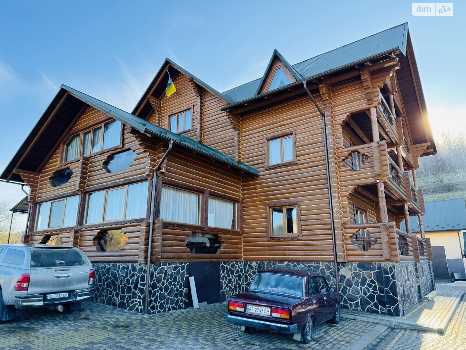 трехэтажный дом с гаражом, 486 кв. м, сруб. Продажа в Росохаче фото 1