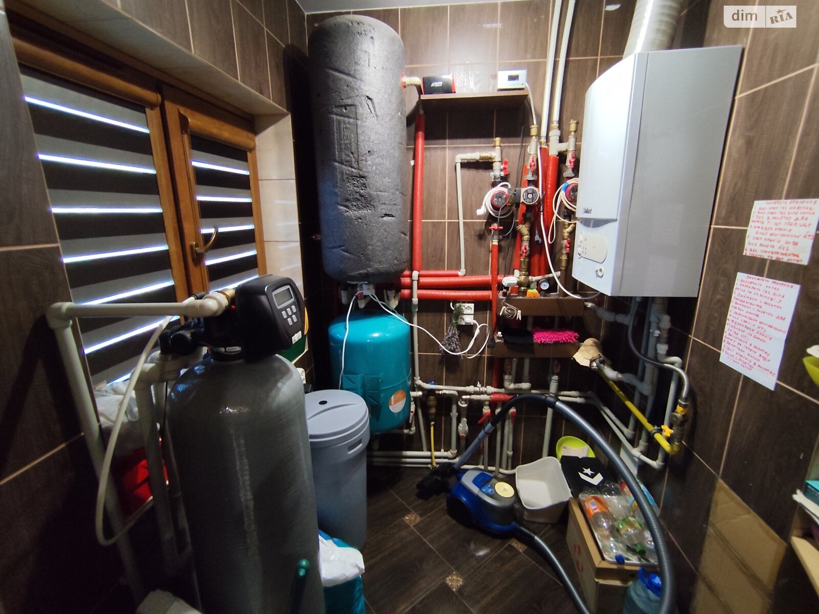 двухэтажный дом с балконом, 220.5 кв. м, кирпич. Продажа в Рованцах фото 1