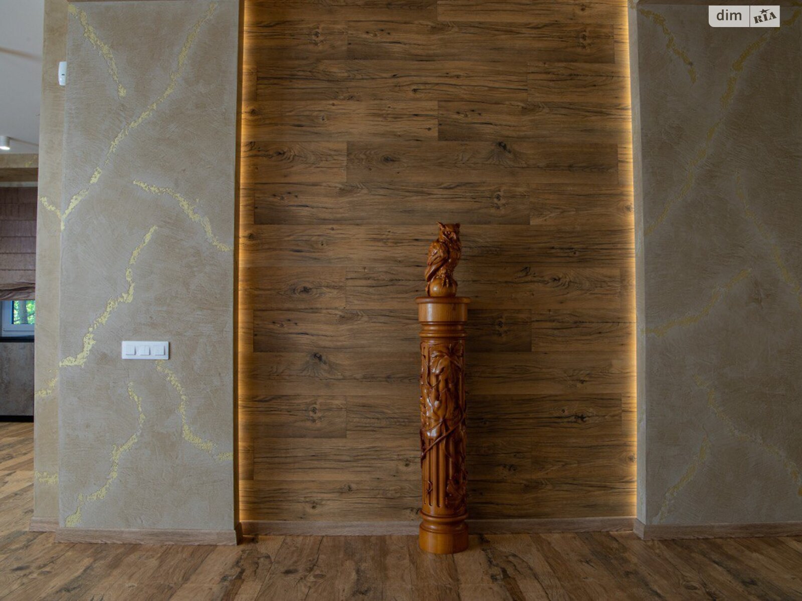 двоповерховий будинок з гаражем, 360 кв. м, цегла. Продаж у Рованцях фото 1 двоповерховий будинок з гаражем, 360 кв. м, цегла. Продаж у Рованцях фото 1