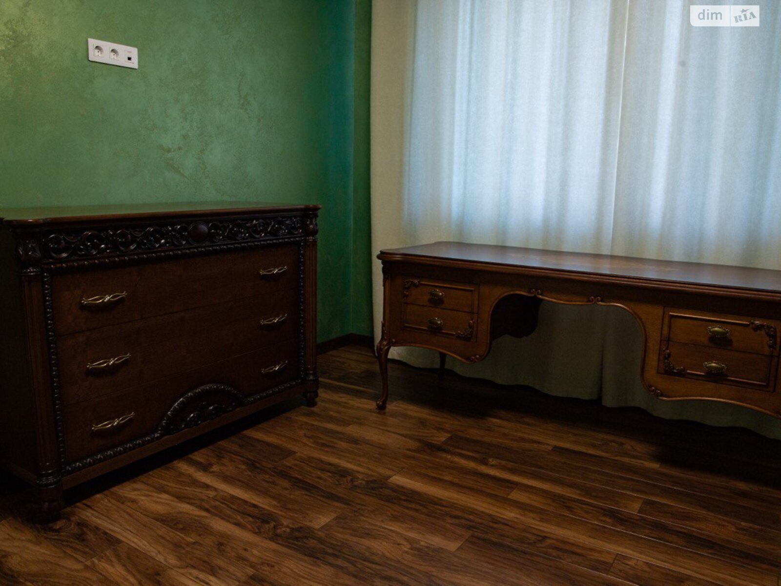 двоповерховий будинок з гаражем, 360 кв. м, цегла. Продаж у Рованцях фото 1 двоповерховий будинок з гаражем, 360 кв. м, цегла. Продаж у Рованцях фото 1