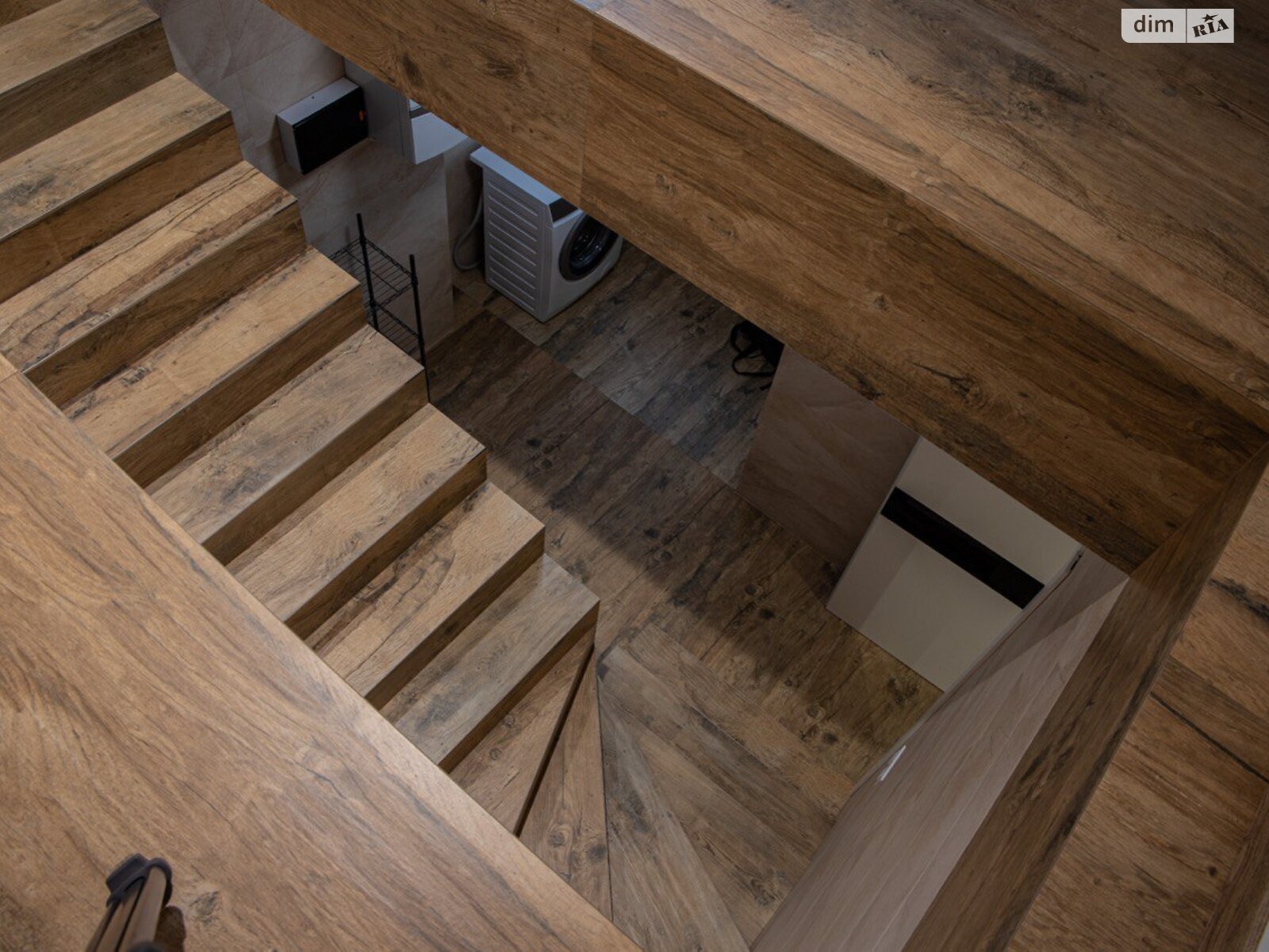 двоповерховий будинок з гаражем, 360 кв. м, цегла. Продаж у Рованцях фото 1 двоповерховий будинок з гаражем, 360 кв. м, цегла. Продаж у Рованцях фото 1