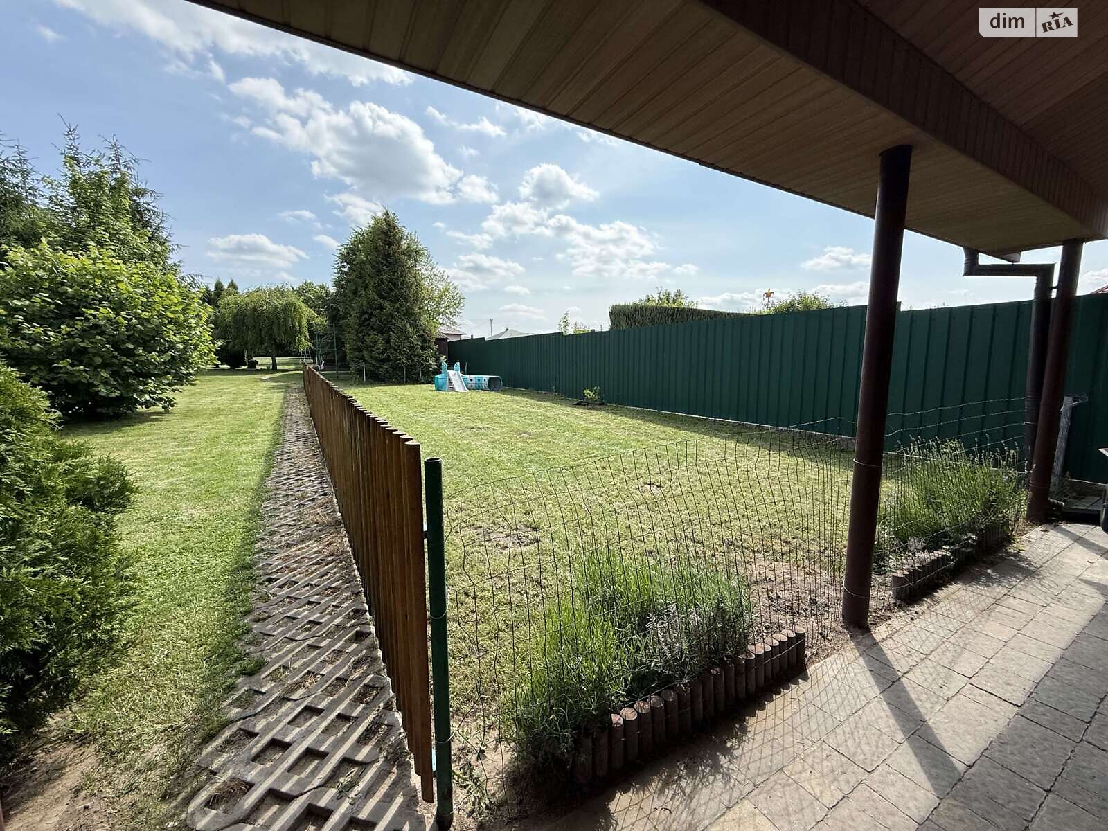 двоповерховий будинок з верандою, 182.2 кв. м, цегла. Продаж у Рованцях фото 1 двоповерховий будинок з верандою, 182.2 кв. м, цегла. Продаж у Рованцях фото 1