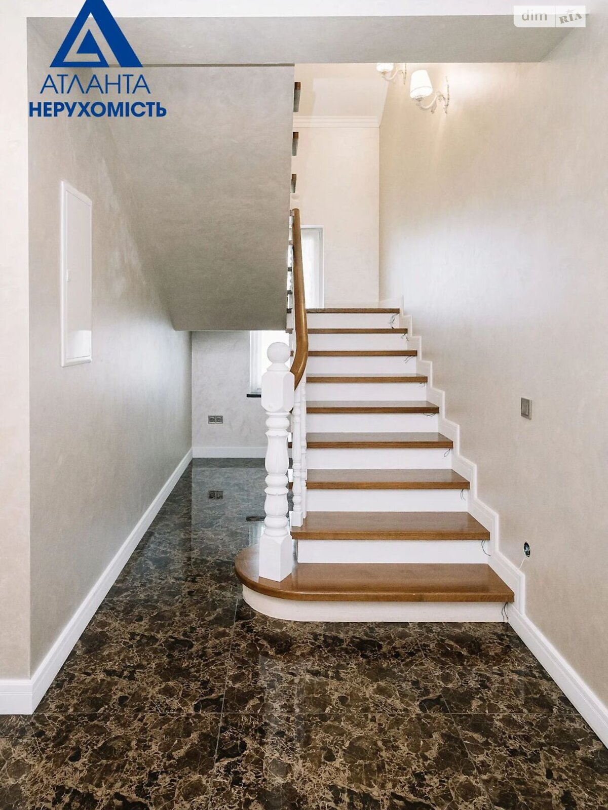 двухэтажный дом с гаражом, 176 кв. м, пеноблок. Продажа в Рованцах фото 1 двухэтажный дом с гаражом, 176 кв. м, пеноблок. Продажа в Рованцах фото 1