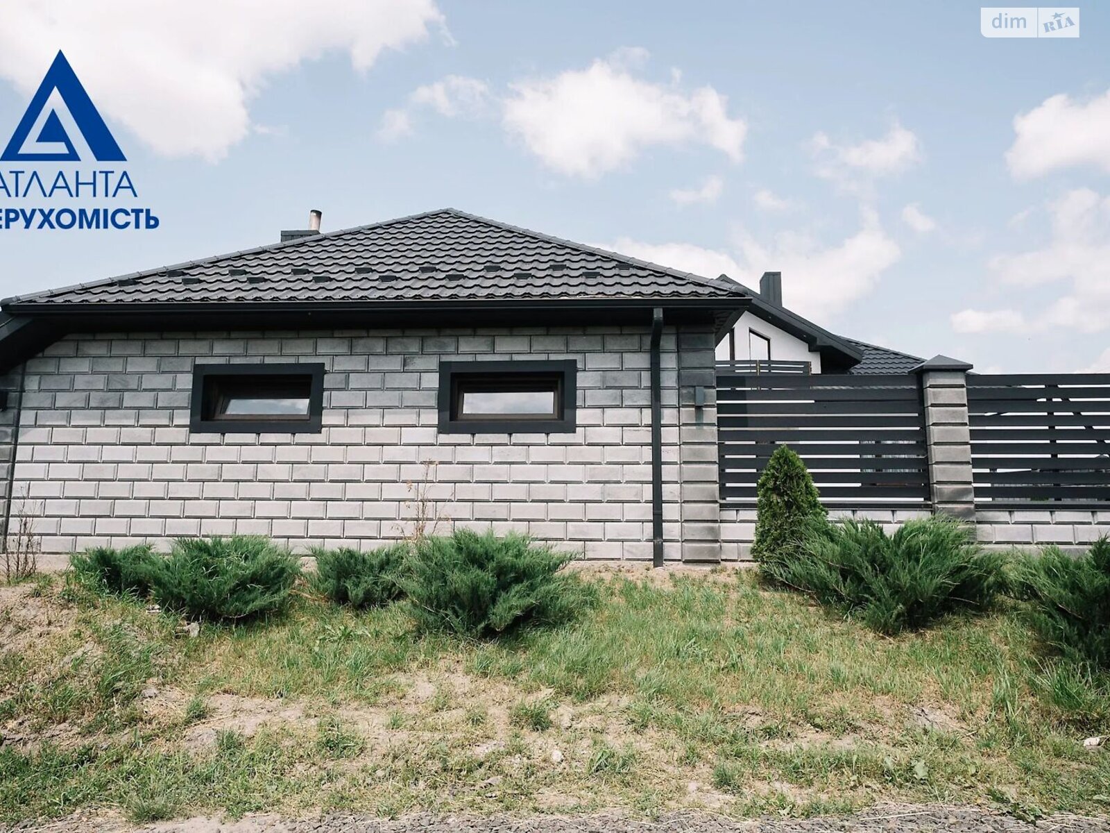 двухэтажный дом с гаражом, 176 кв. м, пеноблок. Продажа в Рованцах фото 1 двухэтажный дом с гаражом, 176 кв. м, пеноблок. Продажа в Рованцах фото 1