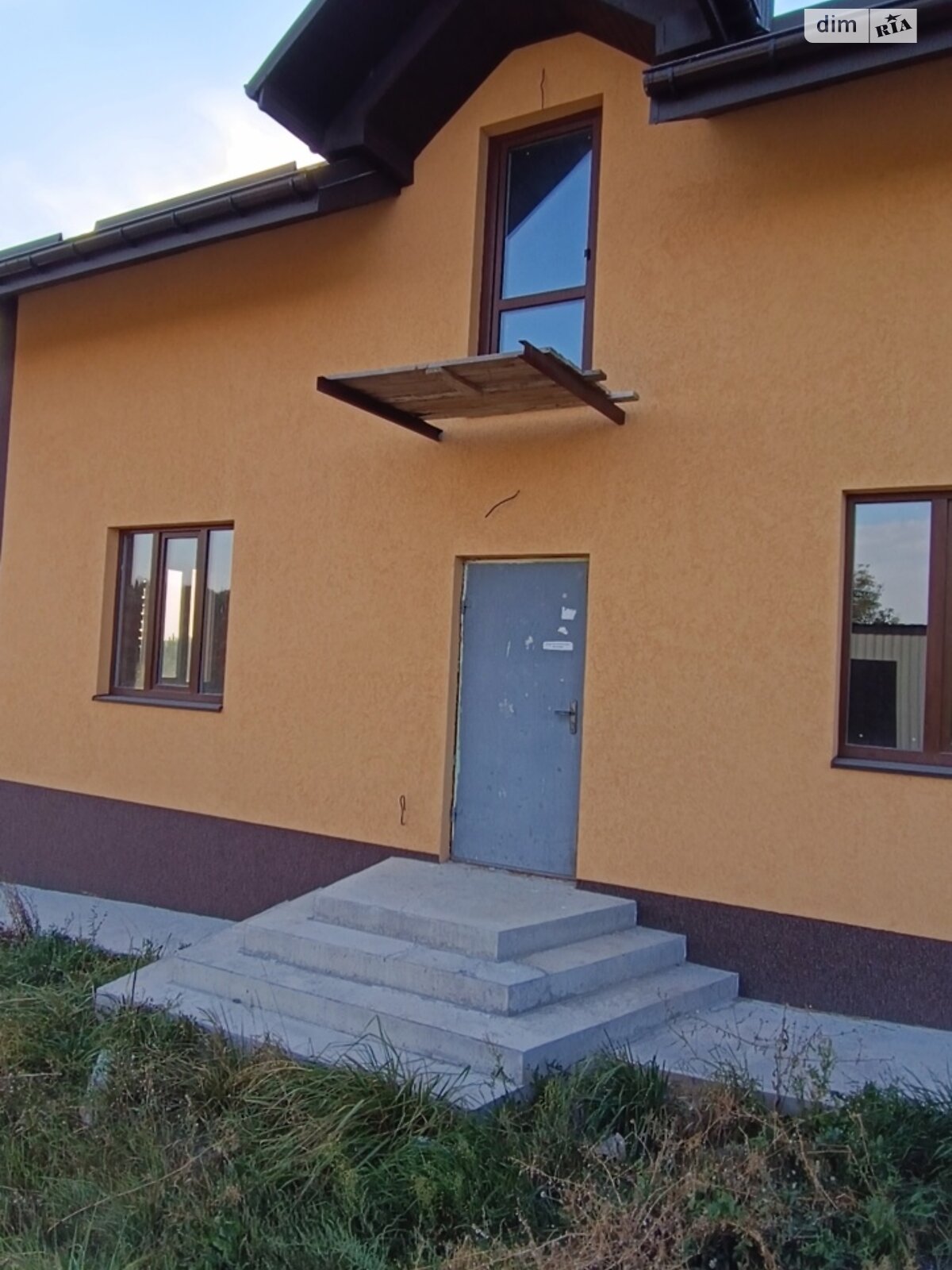 двоповерховий будинок, 170 кв. м, цегла. Продаж у Ровці фото 1 двоповерховий будинок, 170 кв. м, цегла. Продаж у Ровці фото 1