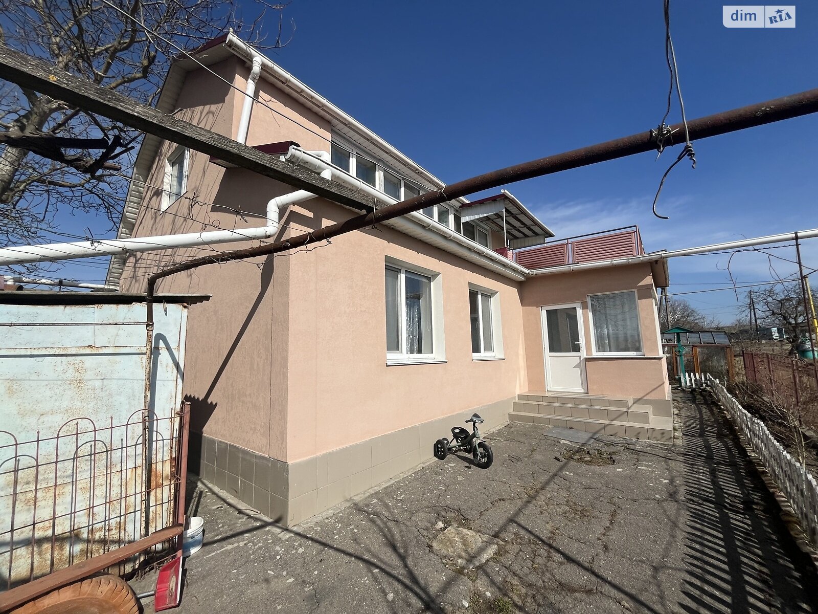 двухэтажный дом с верандой, 99.4 кв. м, кирпич. Продажа в Ровце фото 1 двухэтажный дом с верандой, 99.4 кв. м, кирпич. Продажа в Ровце фото 1