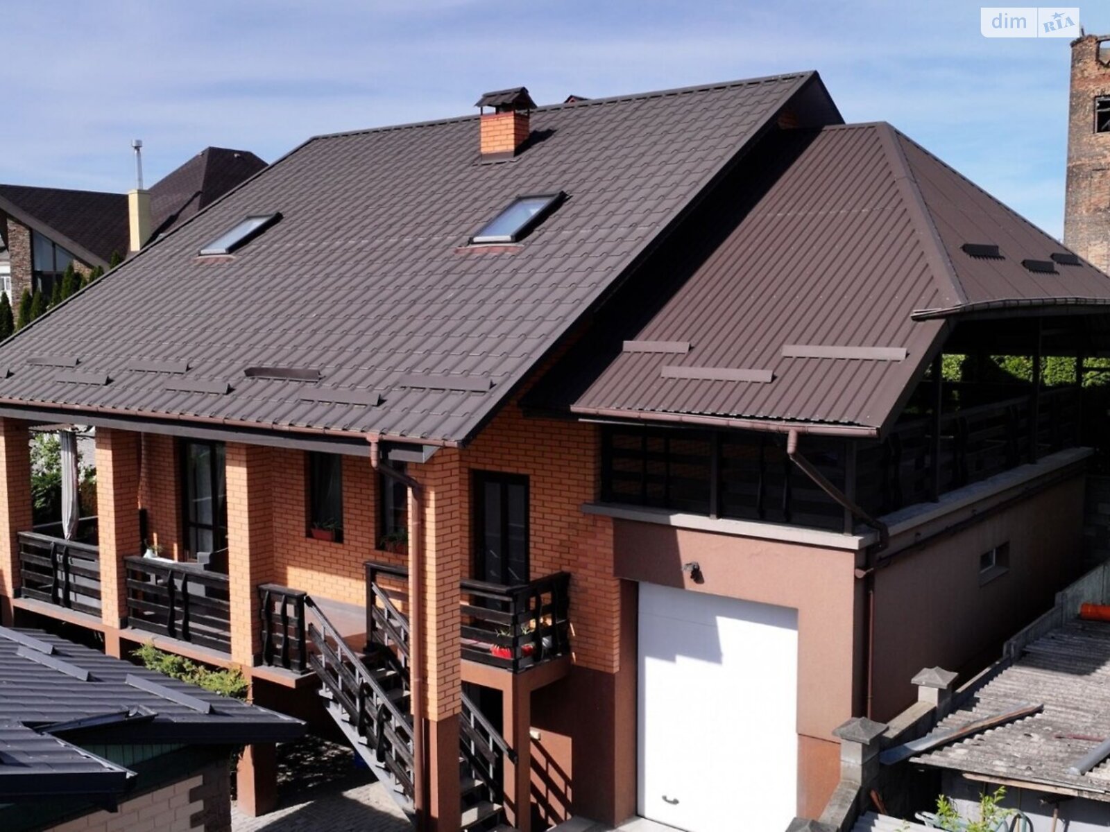 двоповерховий будинок з гаражем, 214 кв. м, цегла. Продаж в Рівному, район 12-школа фото 1 двоповерховий будинок з гаражем, 214 кв. м, цегла. Продаж в Рівному, район 12-школа фото 1