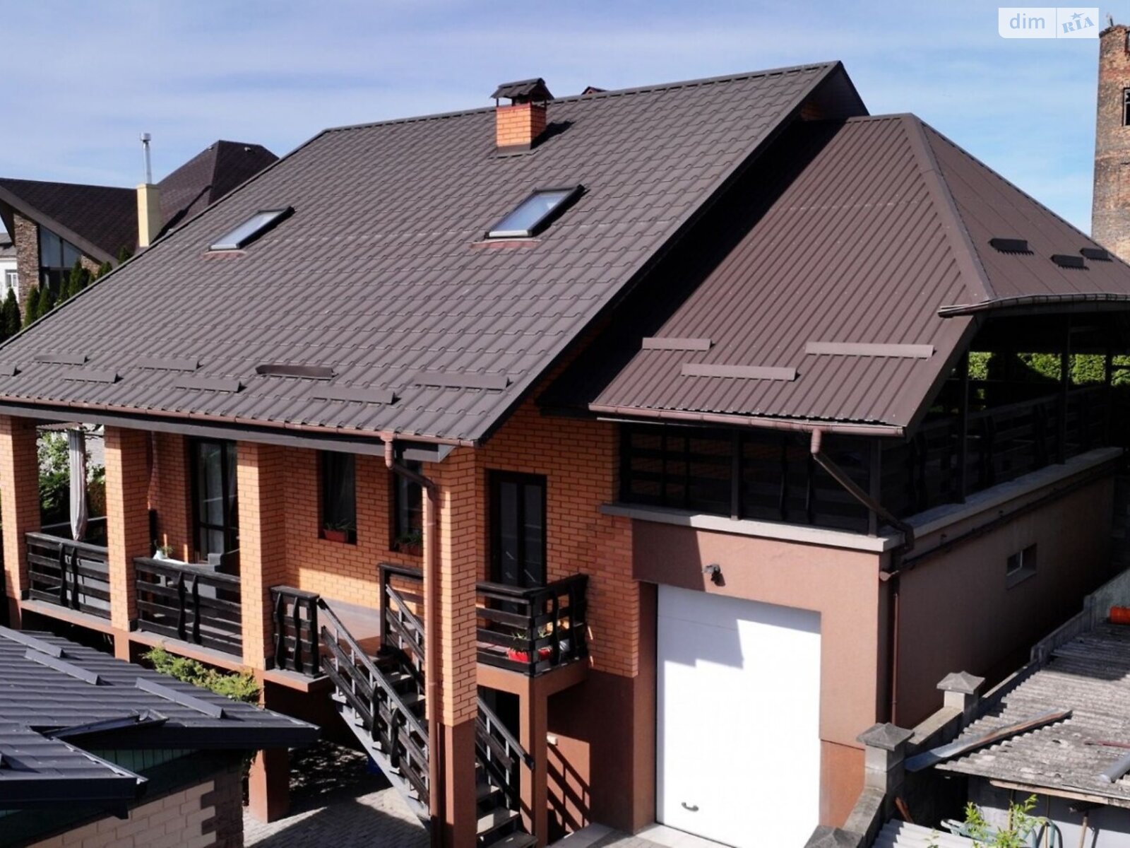 двоповерховий будинок з гаражем, 214 кв. м, цегла. Продаж в Рівному, район 12-школа фото 1 двоповерховий будинок з гаражем, 214 кв. м, цегла. Продаж в Рівному, район 12-школа фото 1